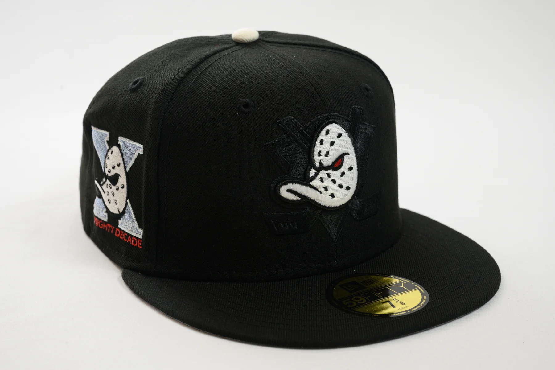 NEW ERA "PHANTOM" ANAHEIM DUCKS (BLACK/CHROME)