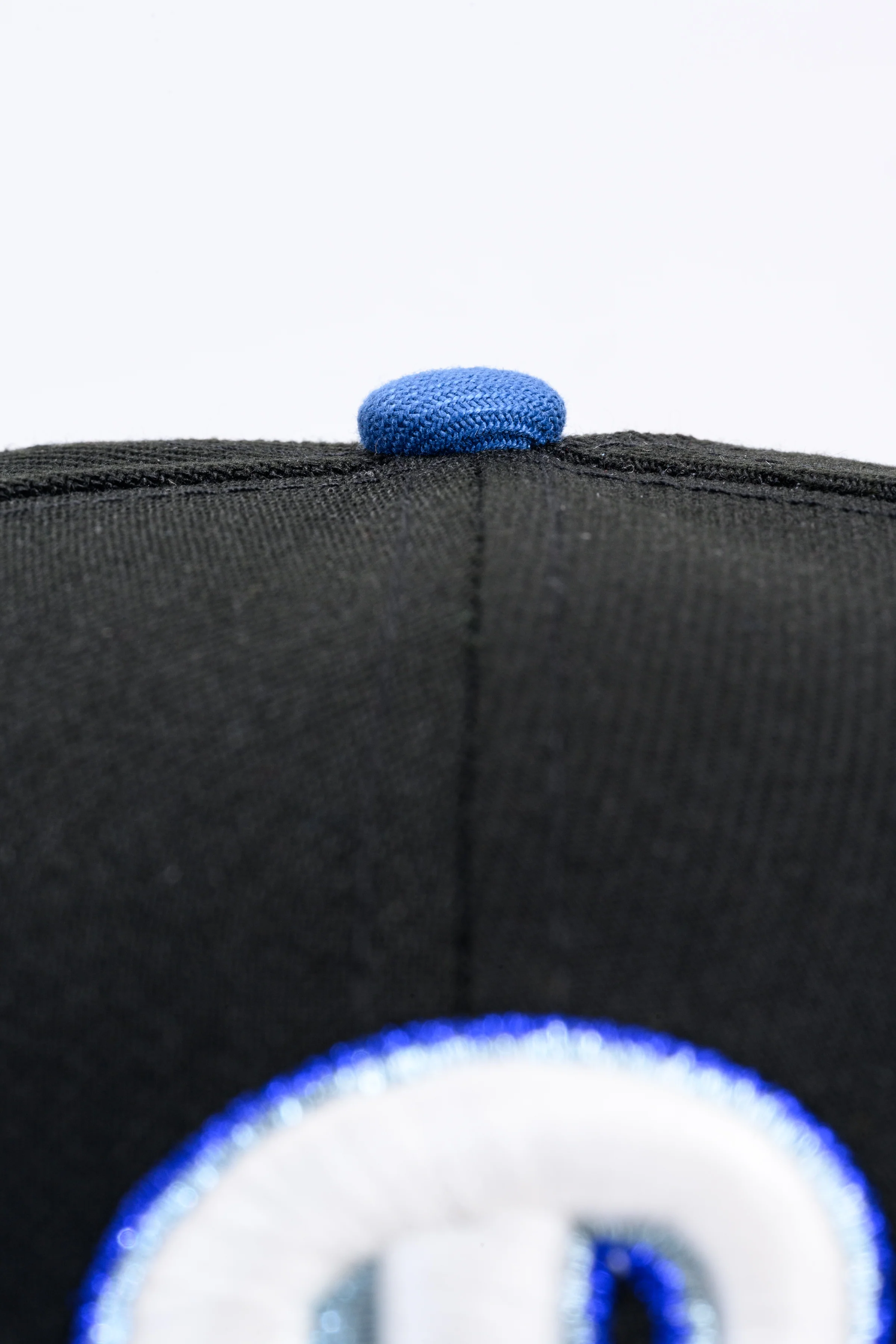 NEW ERA "PHANTOM" PHILADELPHIA PHILLIES FITTED HAT (BLACK/INDIGO BLUE) - Image 6