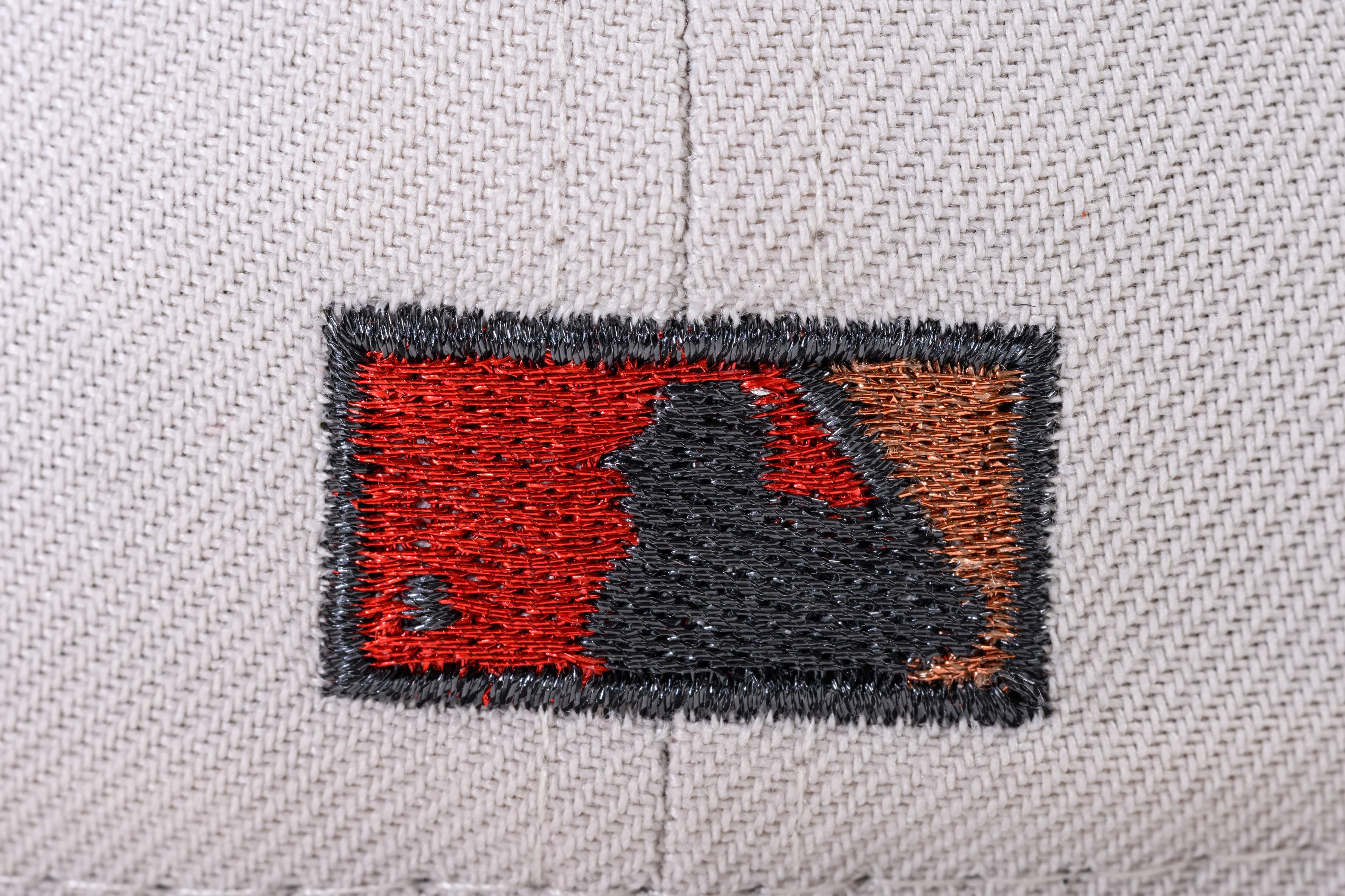 NEW ERA "PIE QUEEN" OAKLAND A'S FITTED HAT (STONE/BRICK RED) - Image 3