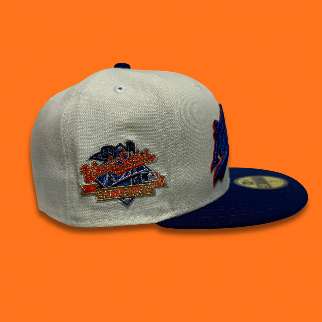 NEW ERA “PILOTS" OAKLAND A'S FITTED HAT (CHROME WHITE/DARK ROYAL) - Image 3