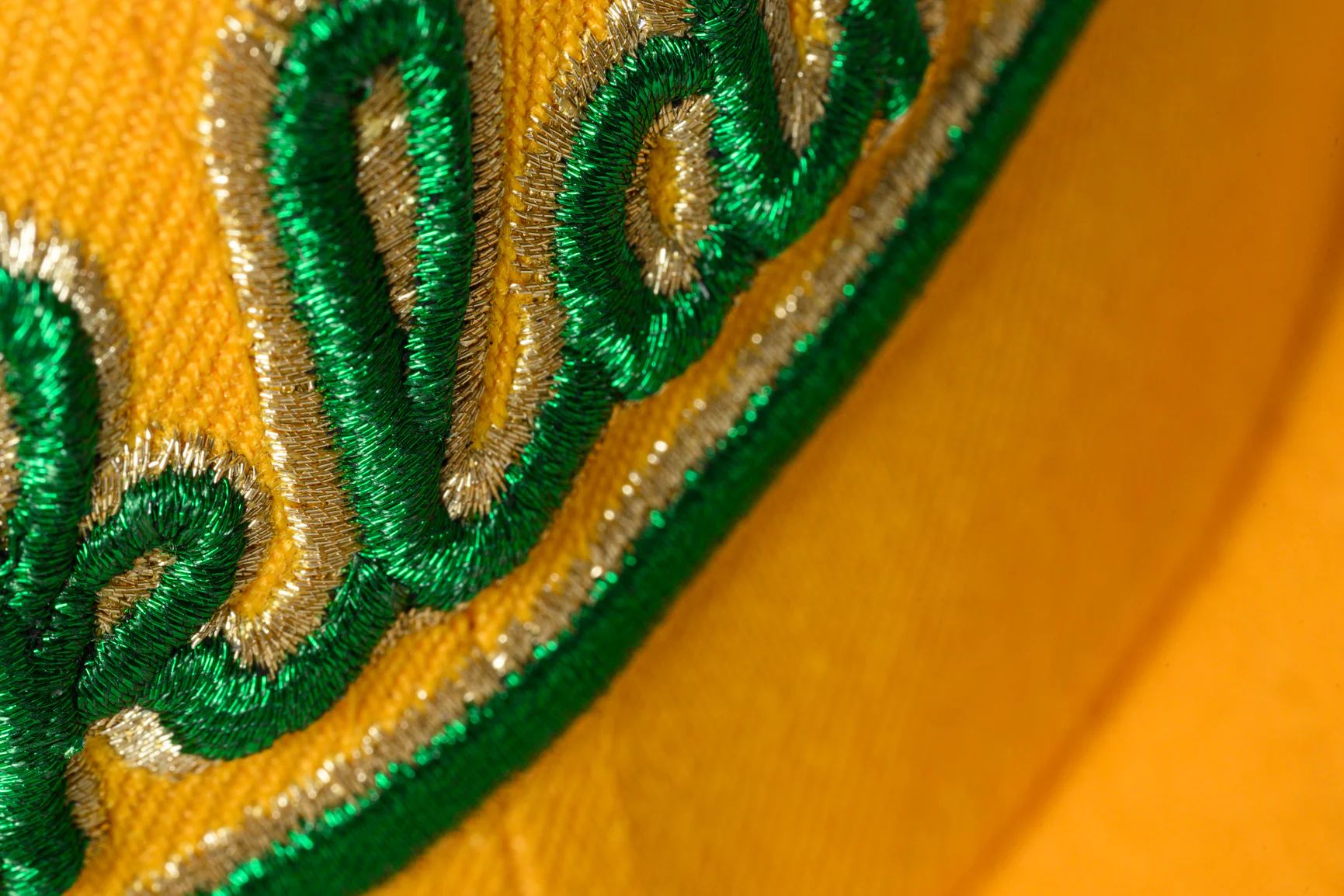 NEW ERA "POMELO" OAKLAND A'S FITTED HAT (A GOLD/BLACK/PINK) - Image 6