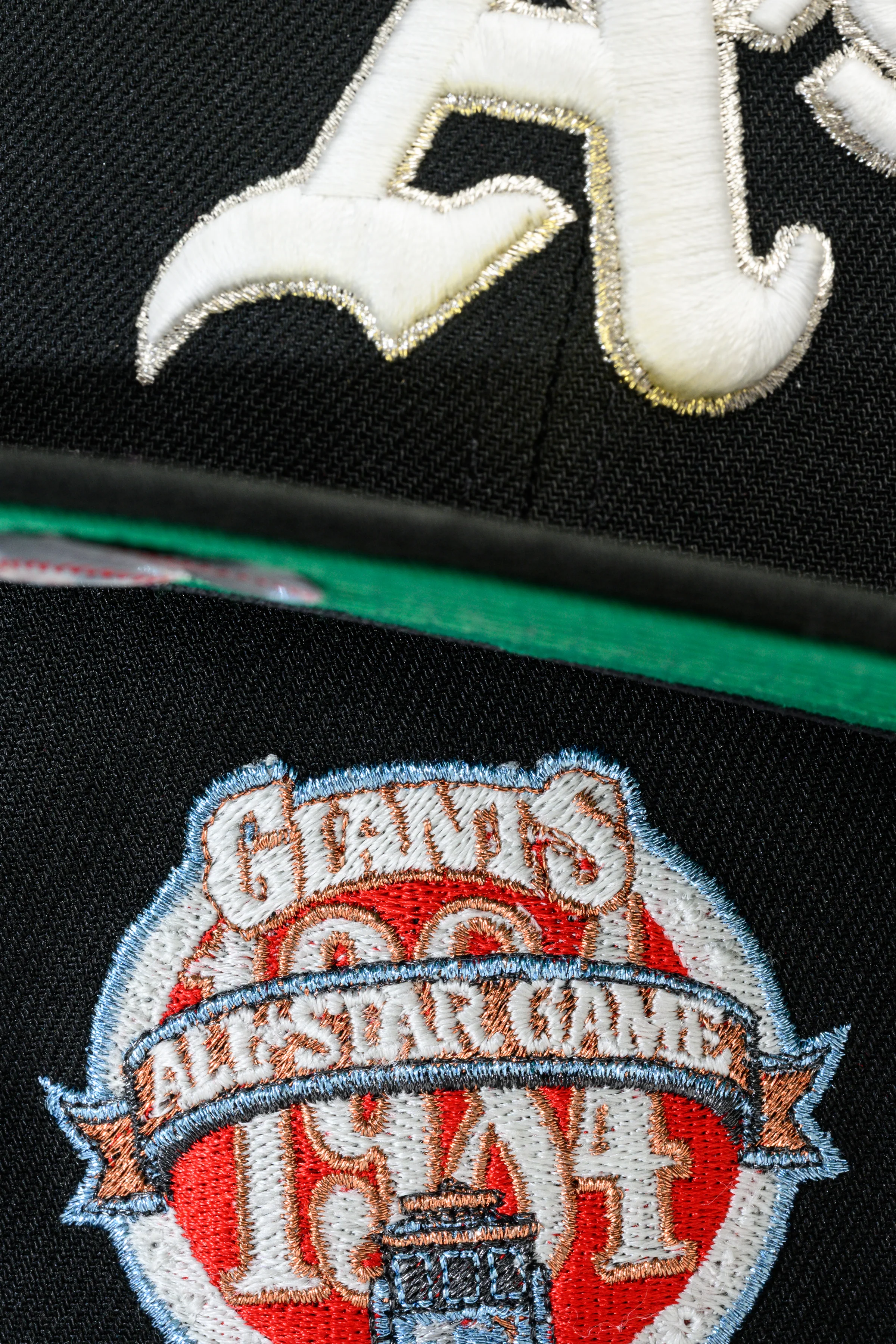 NEW ERA "POUR UP” OAKLAND 'AS FITTED HAT (BLACK/SPARKLING GRAPE) - Image 8