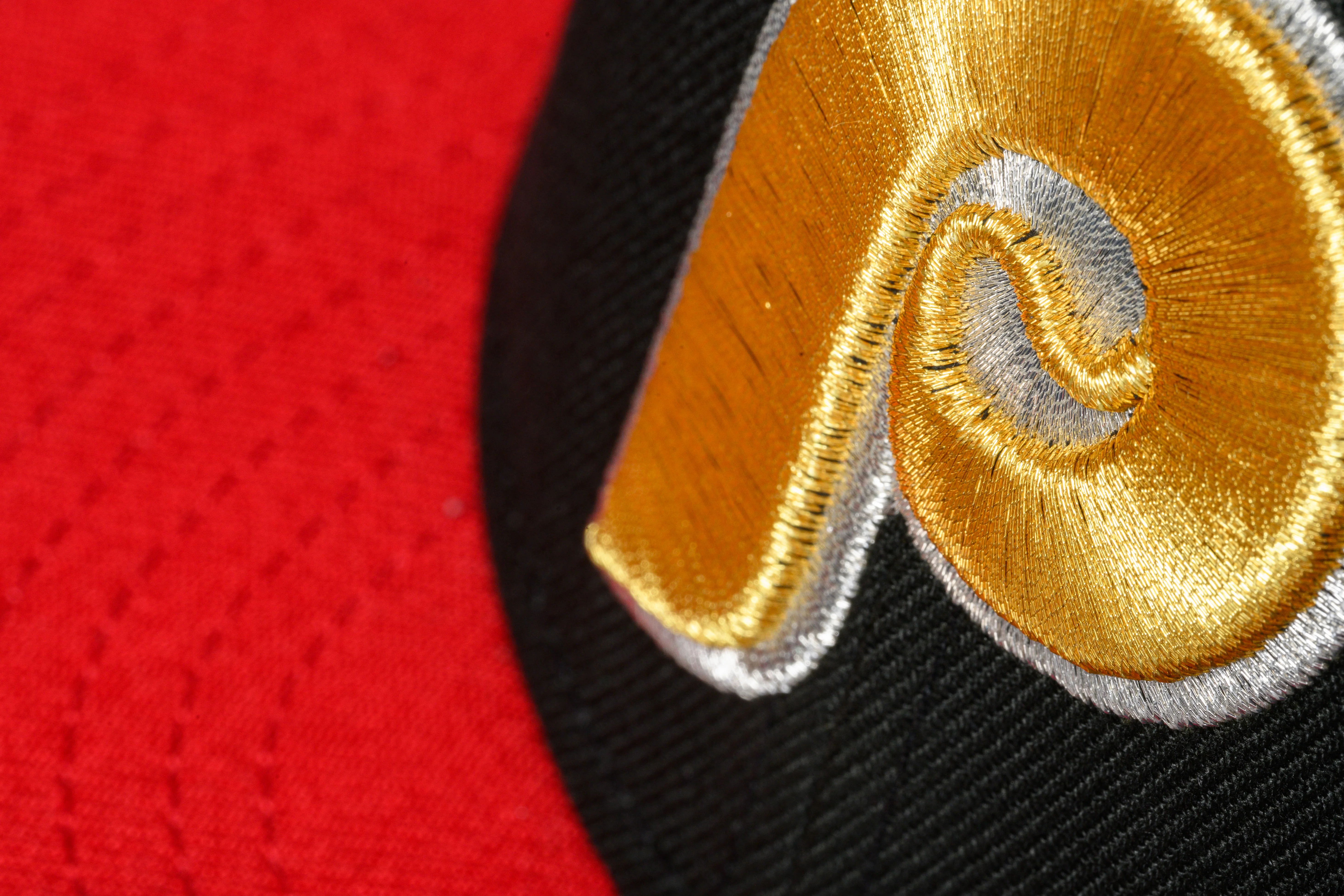 NEW ERA "POWERMAN" PHILADELPHIA PHILLIES FITTED HAT (BLACK/SCARLET) - Image 5