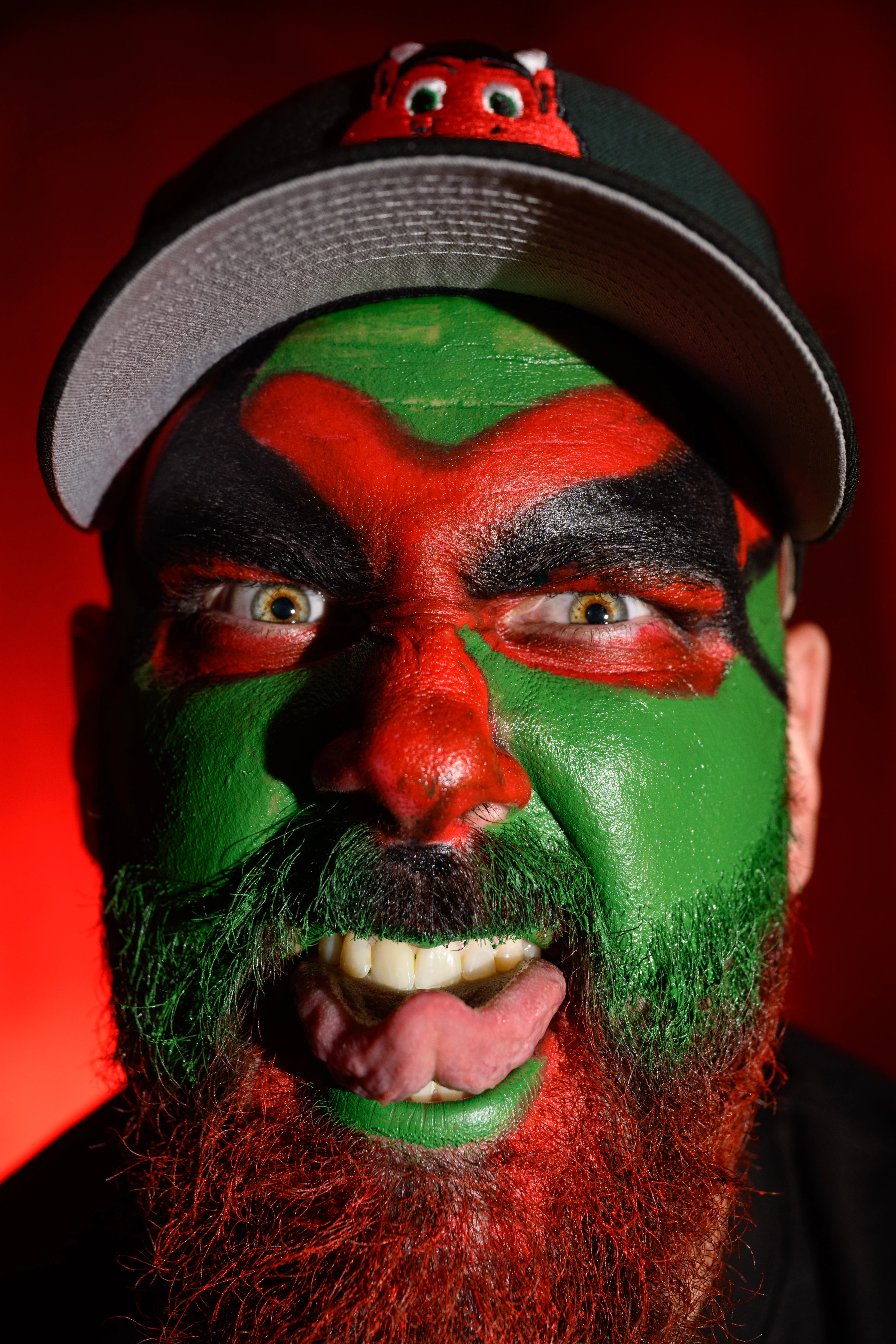 NEW ERA "PUDDY" NEW JERSEY DEVILS FITTED HAT (BLACK/DARK GREEN/SCARLET) - Image 10