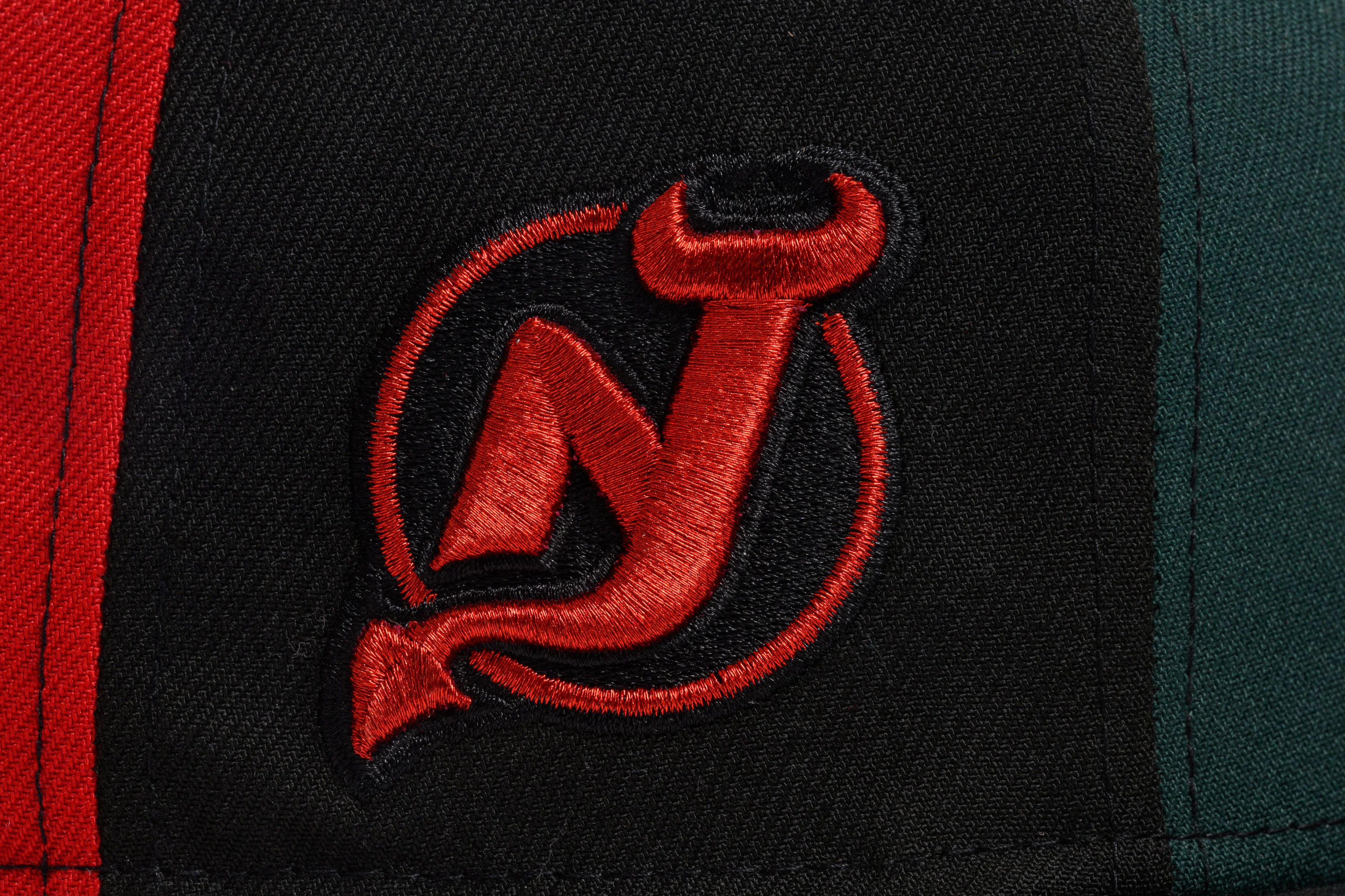 NEW ERA "PUDDY" NEW JERSEY DEVILS FITTED HAT (BLACK/DARK GREEN/SCARLET) - Image 4