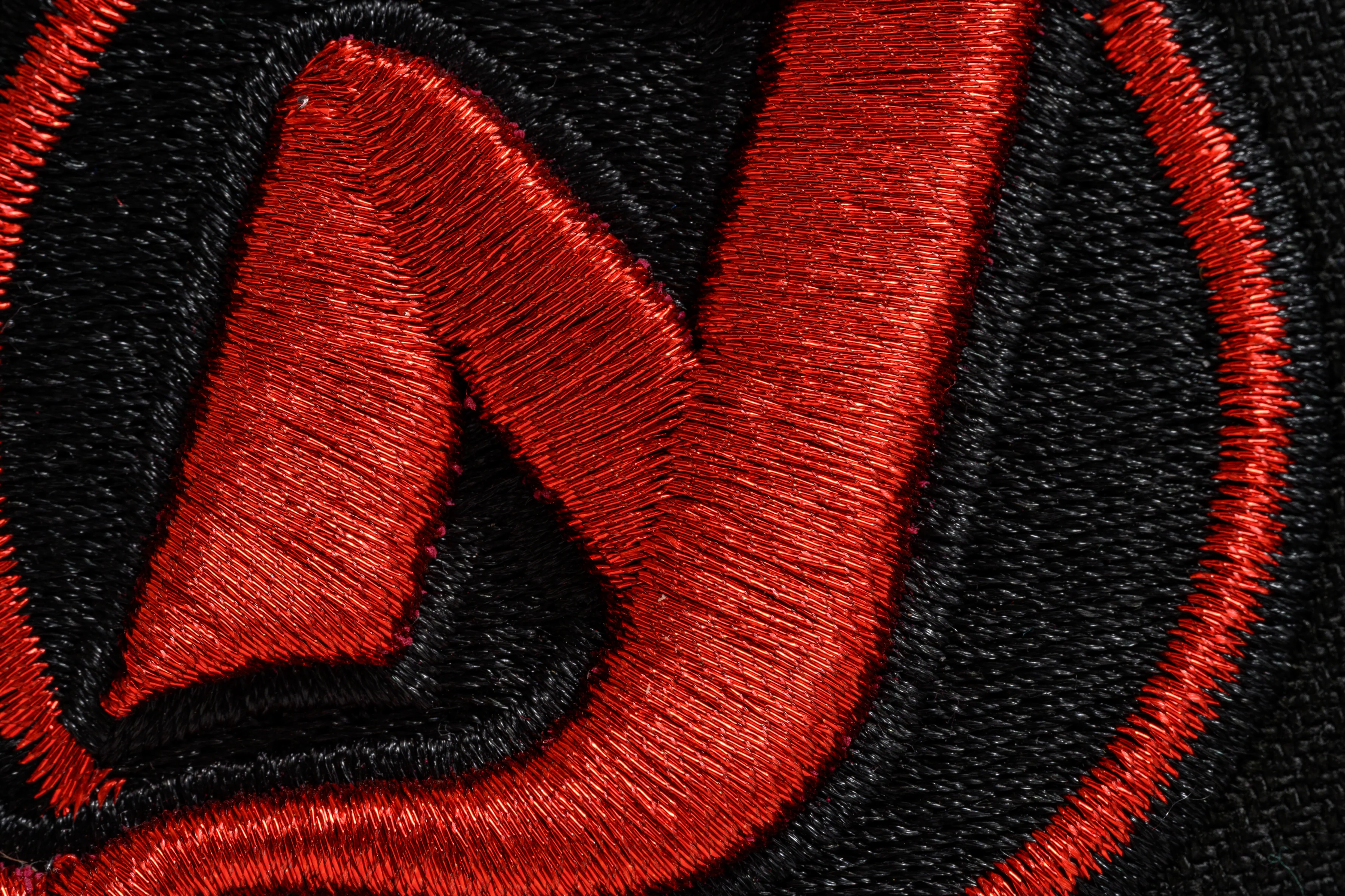 NEW ERA "PUDDY" NEW JERSEY DEVILS FITTED HAT (BLACK/DARK GREEN/SCARLET) - Image 8