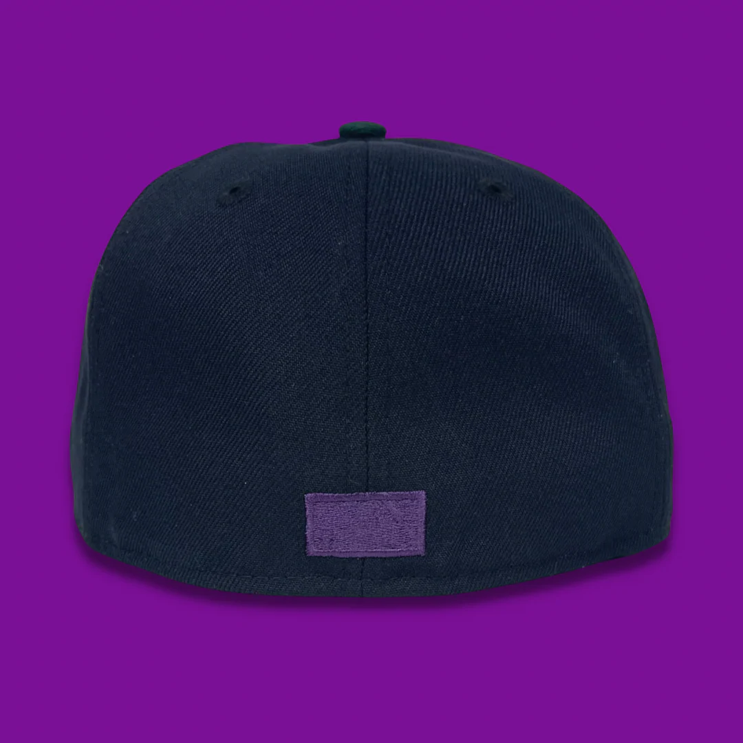 NEW ERA "PURPLE LABEL" CHICAGO WHITE SOX FITTED HAT (NAVY/GREEN) - Image 2