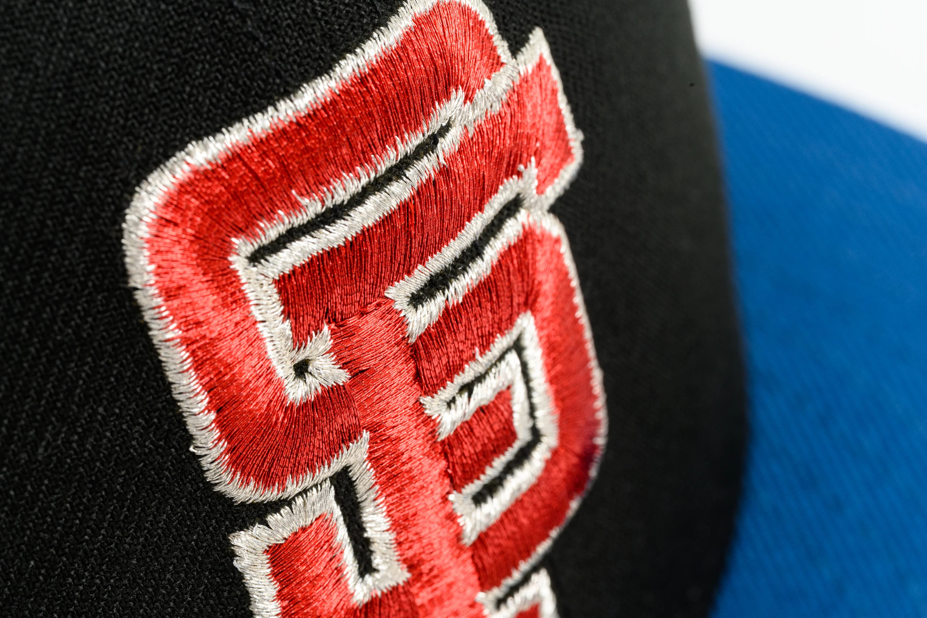 NEW ERA "RARE AIR" SAN FRANCISCO GIANTS FITTED HAT (BLACK/BLUE) - Image 6