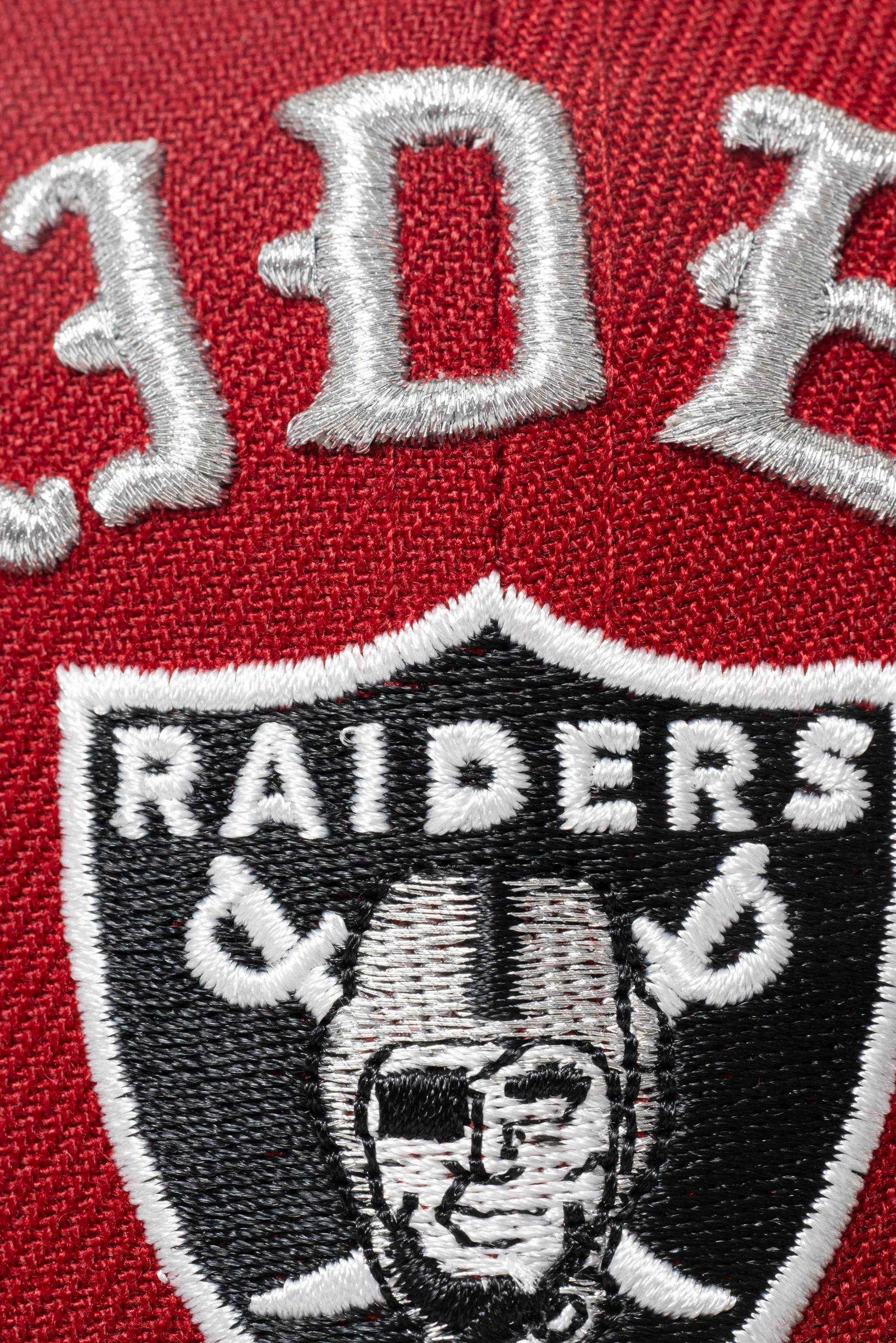 NEW ERA "RED RAIDERS" LAS VEGAS RAIDERS FITTED HAT (H RED/BLACK) - Image 7