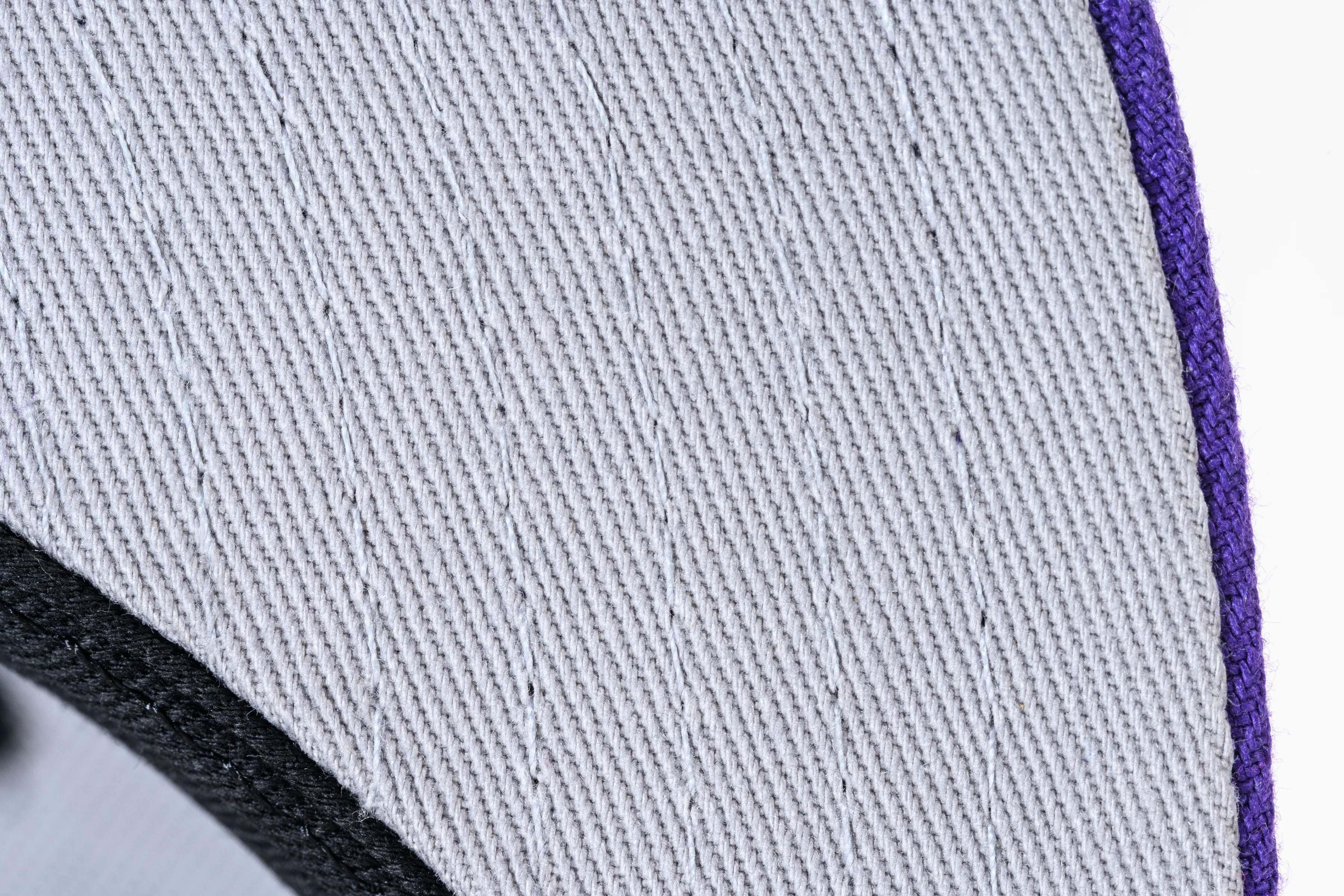 NEW ERA "RETRO PINSTRIPE" COLORADO ROCKIES FITTED HAT (PINSTRIPE BLACK/PURPLE)) - Image 2