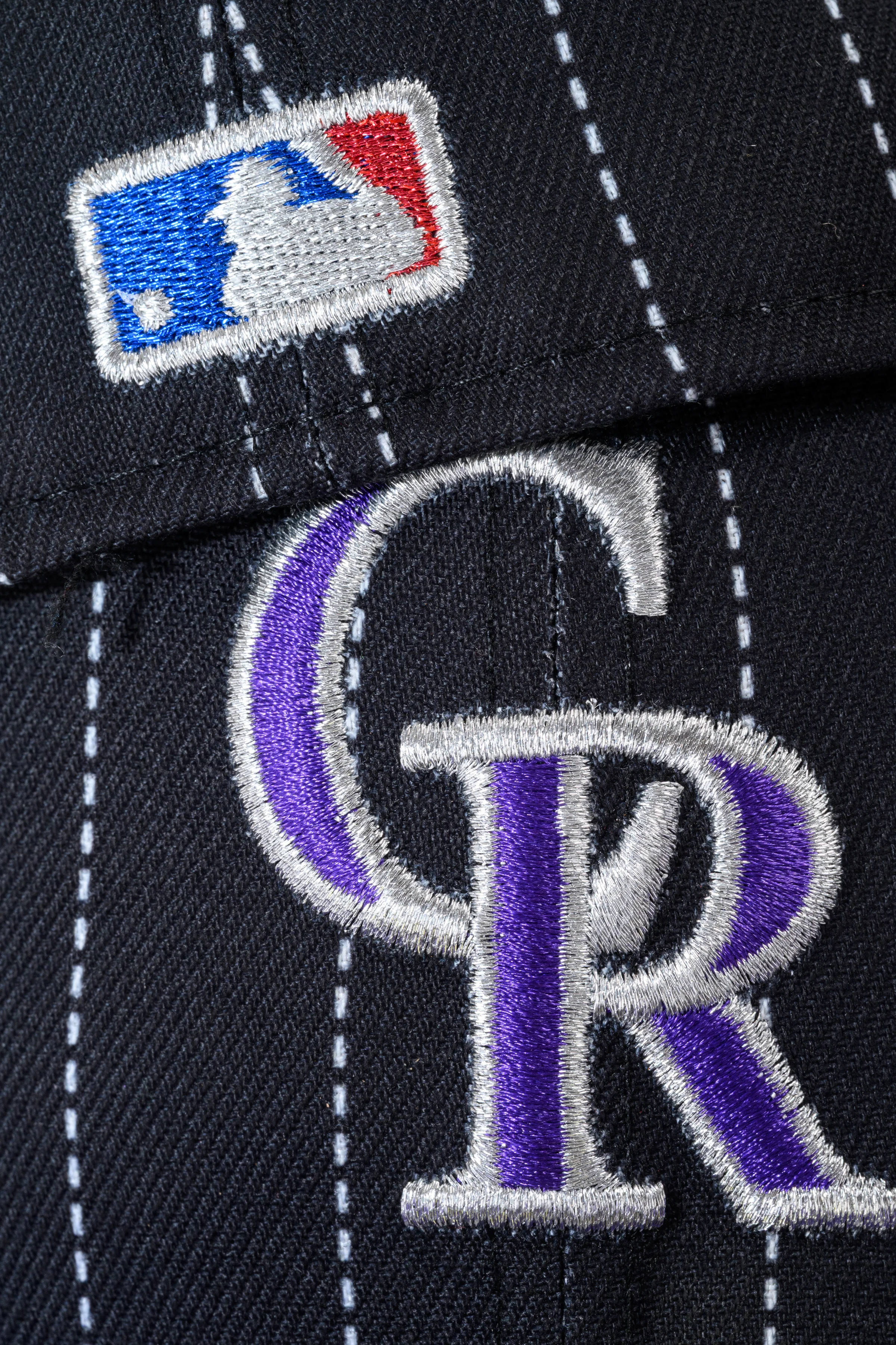 NEW ERA "RETRO PINSTRIPE" COLORADO ROCKIES FITTED HAT (PINSTRIPE BLACK/PURPLE)) - Image 8