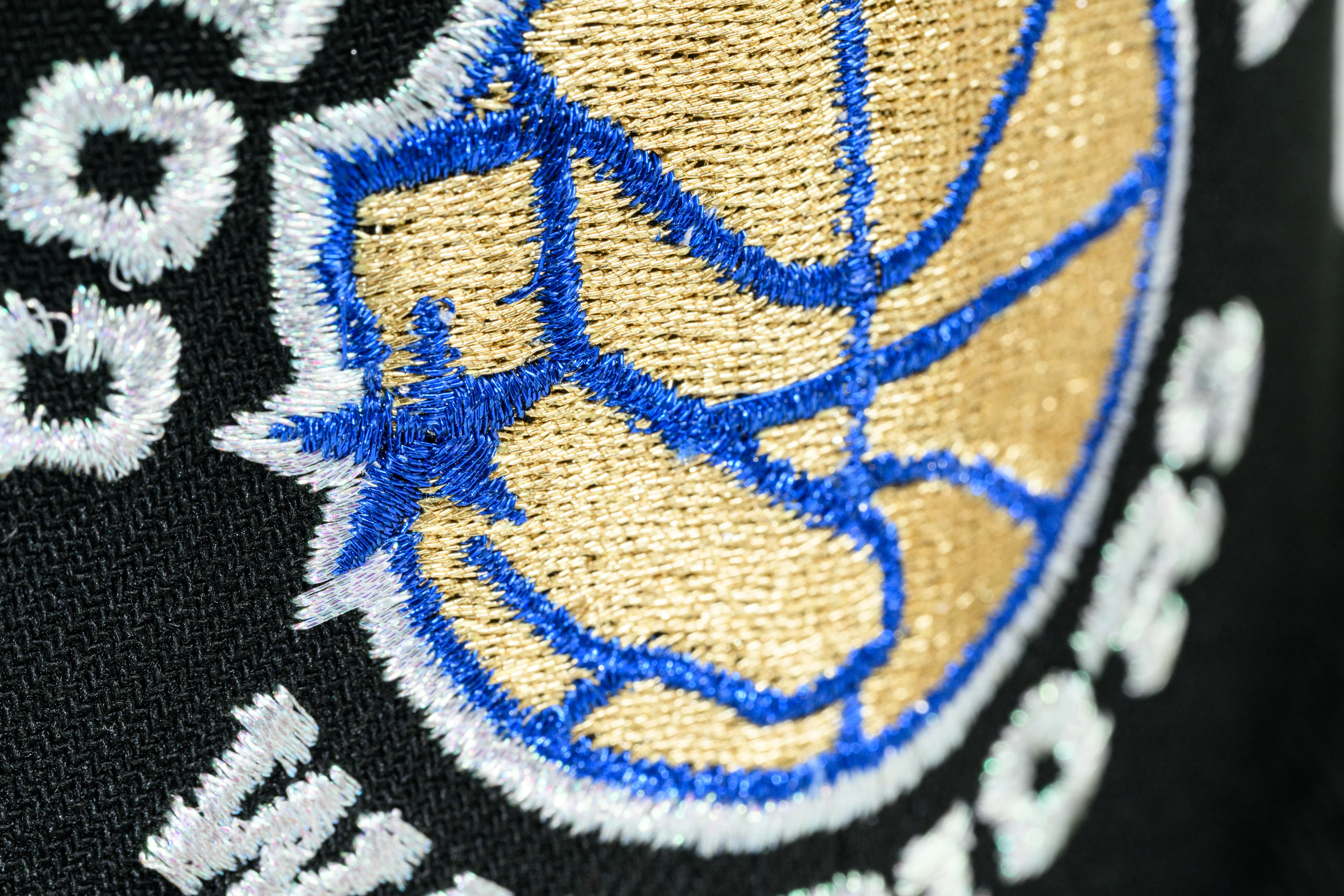 NEW ERA "RUN TMC 2.0” GOLDEN STATE WARRIORS FITTED HAT (BLACK) - Image 4