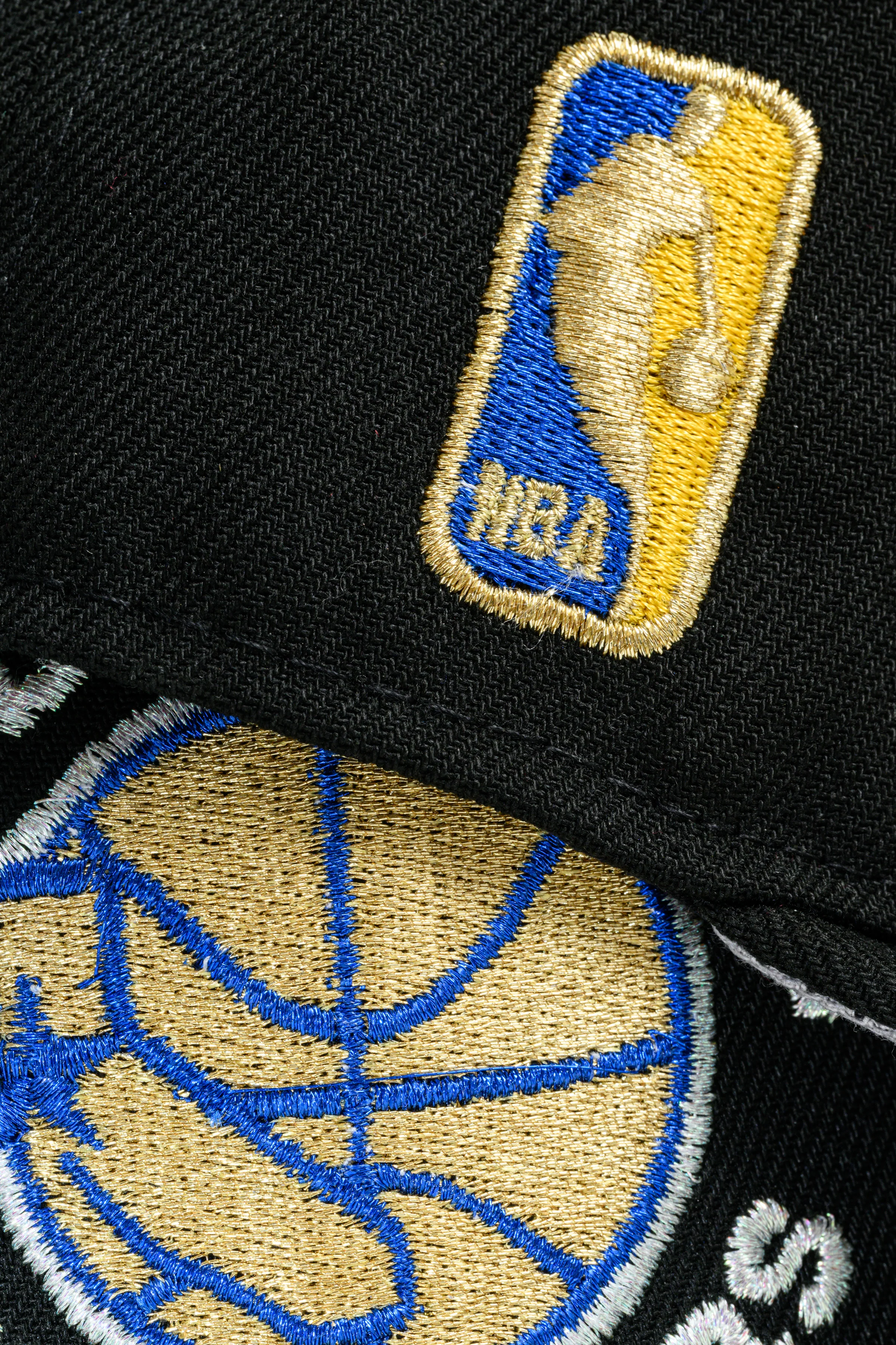 NEW ERA "RUN TMC 2.0” GOLDEN STATE WARRIORS FITTED HAT (BLACK) - Image 7
