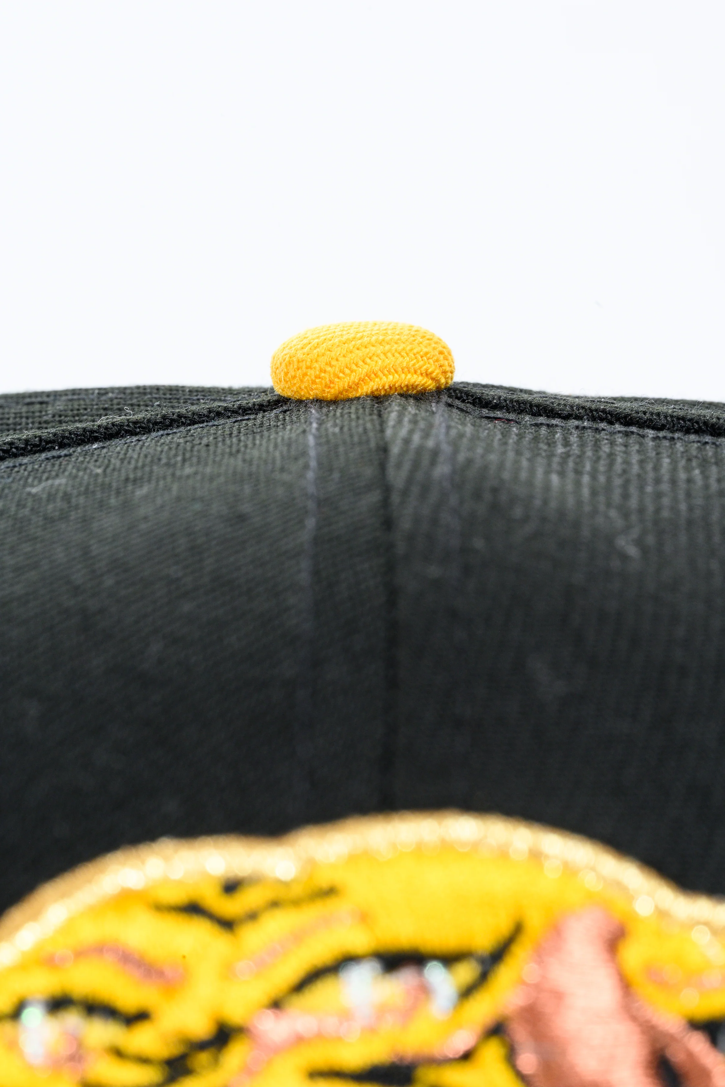 NEW ERA "SABRETOOTH" NASHVILLE PREDATORS FITTED HAT (BLACK/BURNT WOOD) - Image 5