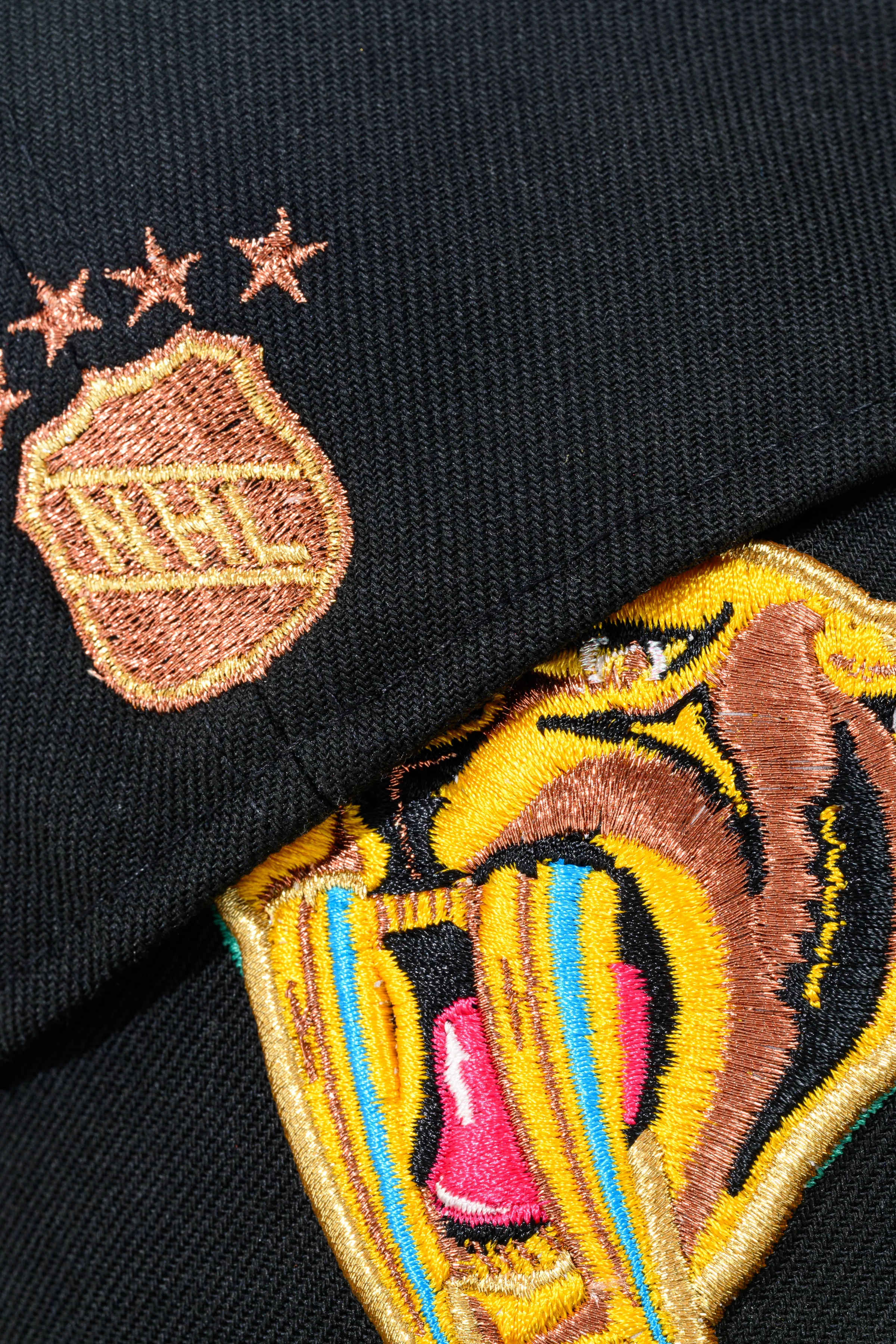 NEW ERA "SABRETOOTH" NASHVILLE PREDATORS FITTED HAT (BLACK/BURNT WOOD) - Image 7