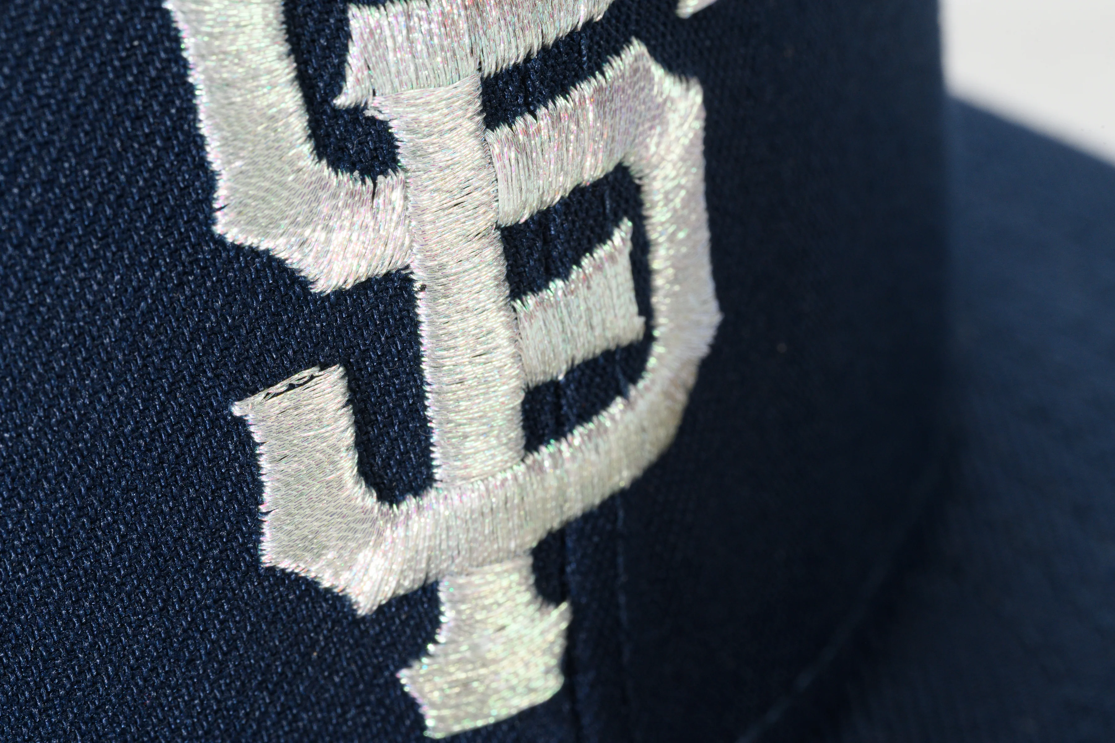 NEW ERA "LIFE IS BEAUTIFUL" SAN FRANCISCO GIANTS FITTED HAT (NAVY/SKY BLUE) - Image 6