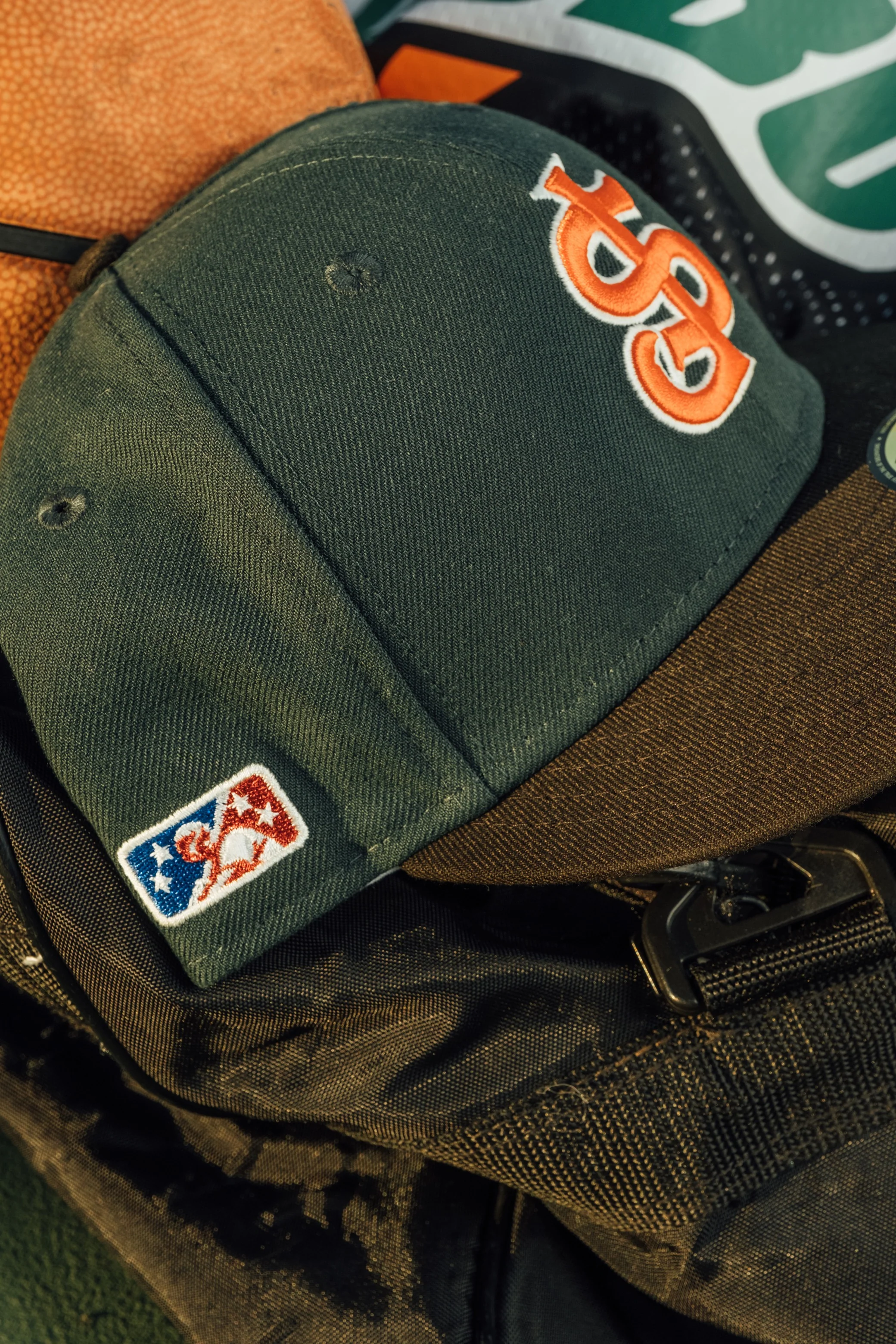 NEW ERA “JUBO GIANTS" SAN JOSE GIANTS FITTED HAT (DARK GREEN/BLACK) - Image 5