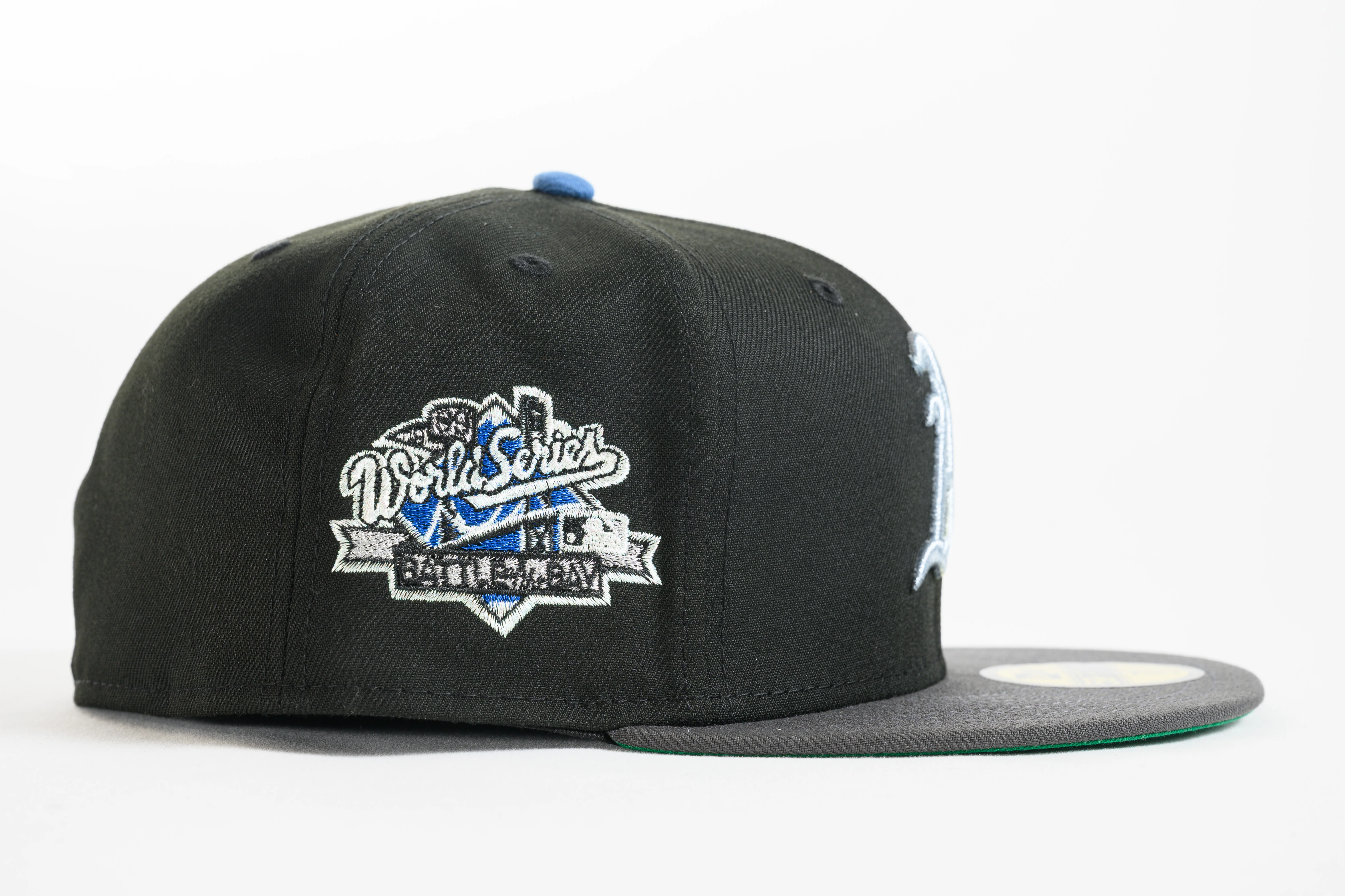 NEW ERA "SOMETHING ABOUT THE WC" OAKLAND A'S FITTED HAT (BLACK/DARK GRAPHITE) - Image 5