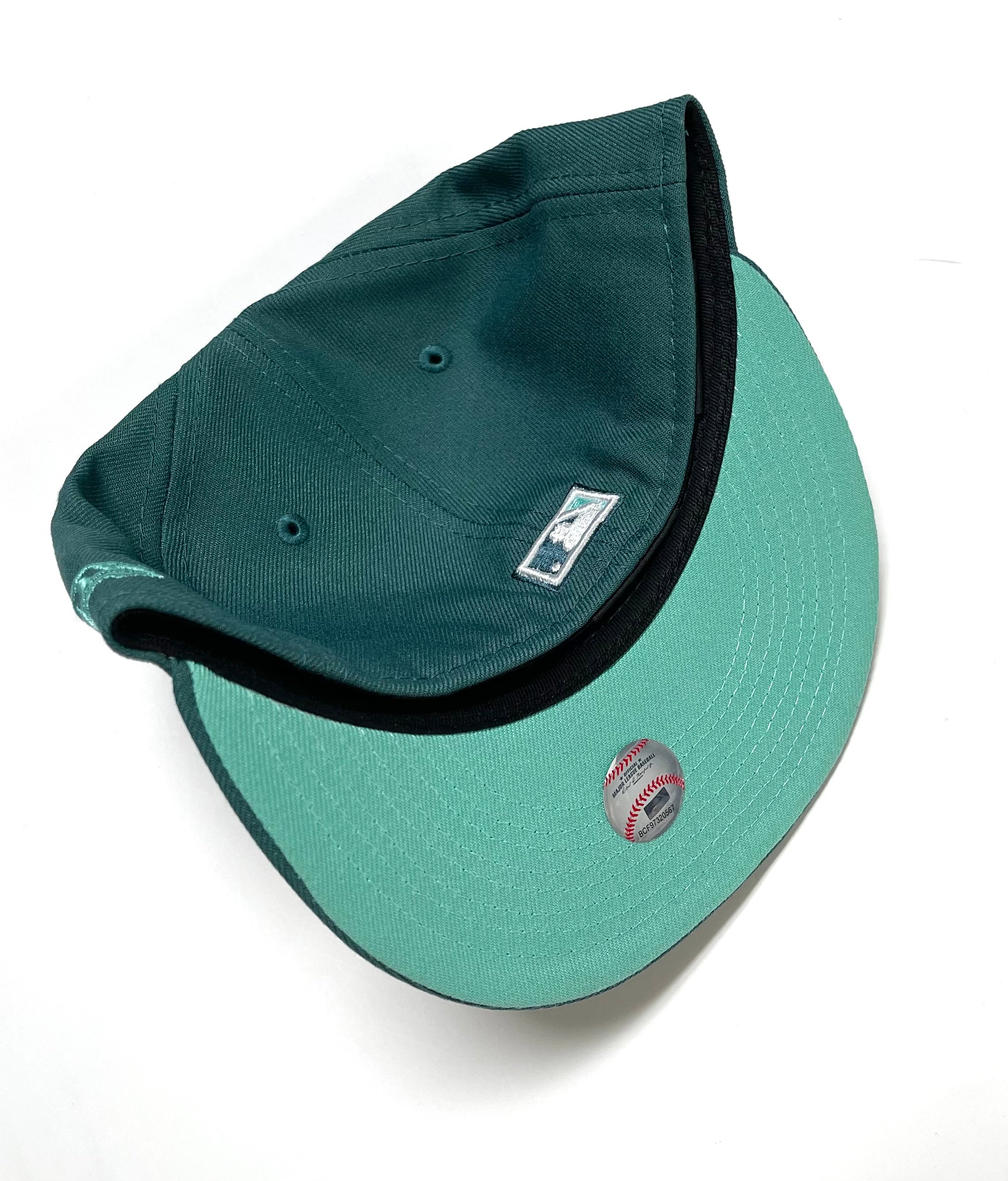 NEW ERA "SPEARMINT” PHILADELHIA ATHLETICS FITTED HAT (PINE GREEN/CLEAR MINT) - Image 3