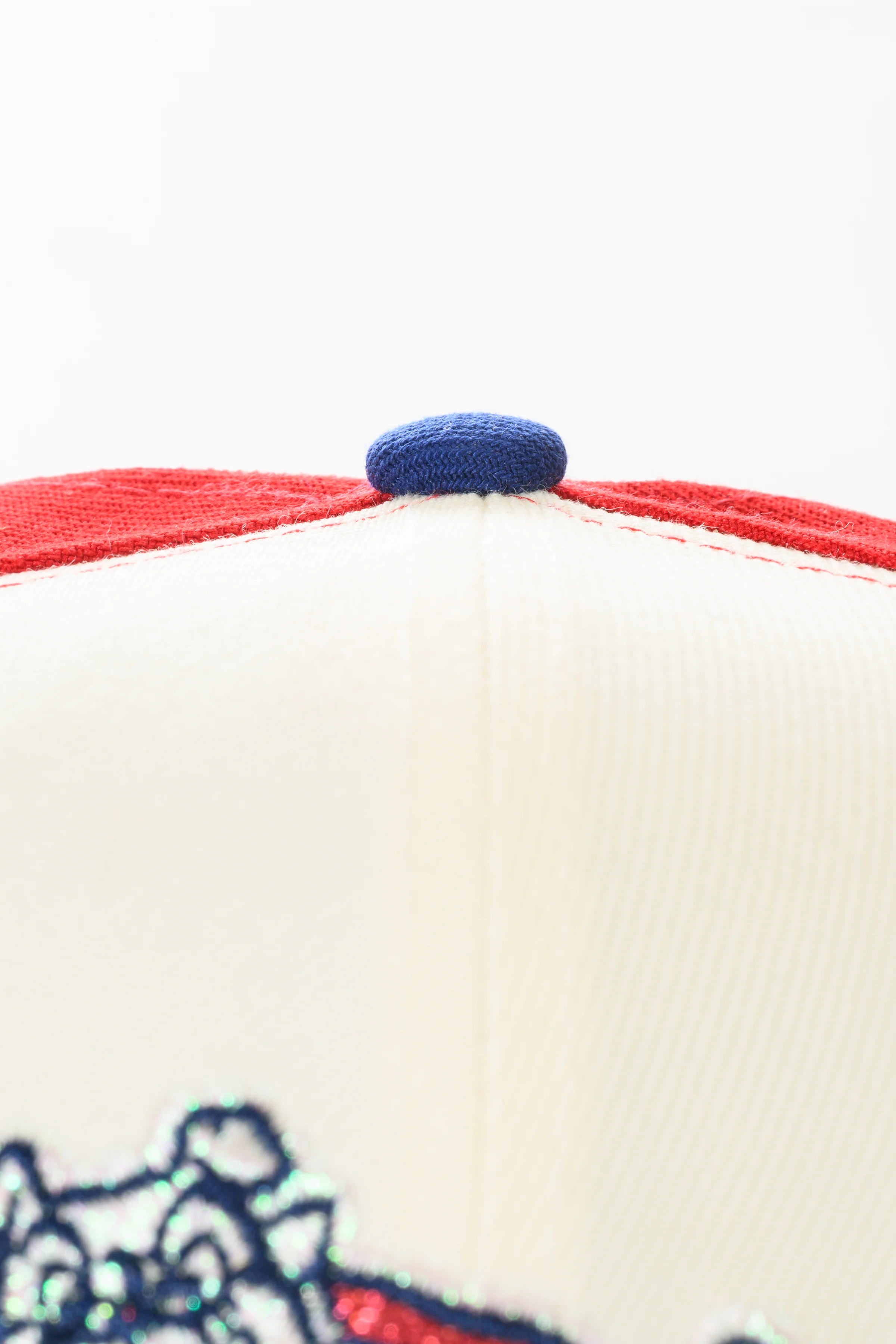 NEW ERA "SPLIT BLOCK" FRESNO STATE BULLDOGS FITTED HAT (SCARLET/CHROME/ROYAL) - Image 7