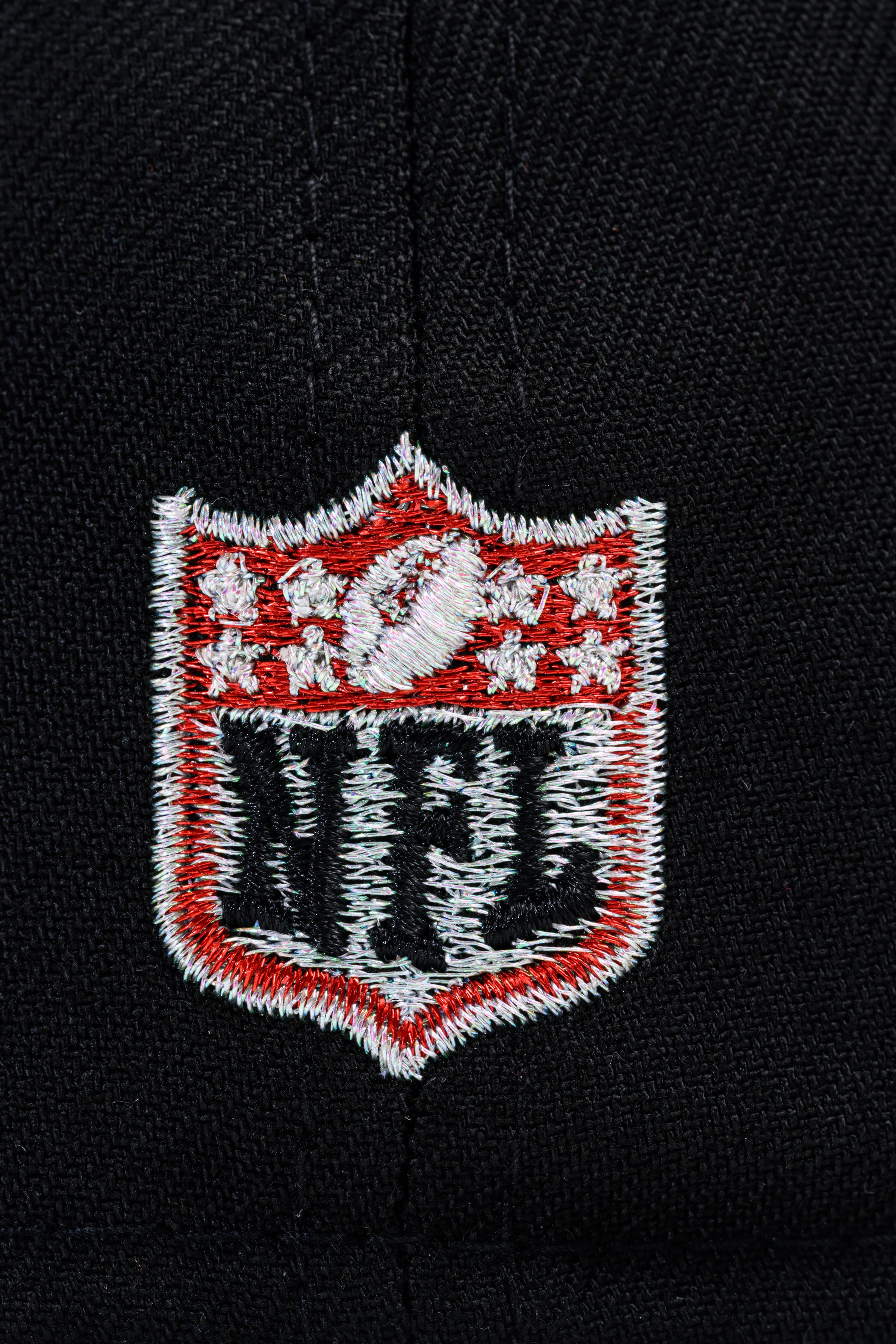 NEW ERA "STACKIN CHIPS" LAS VEGAS RAIDERS FITTED HAT (BLACK/PINOT RED/YELLOW) - Image 5