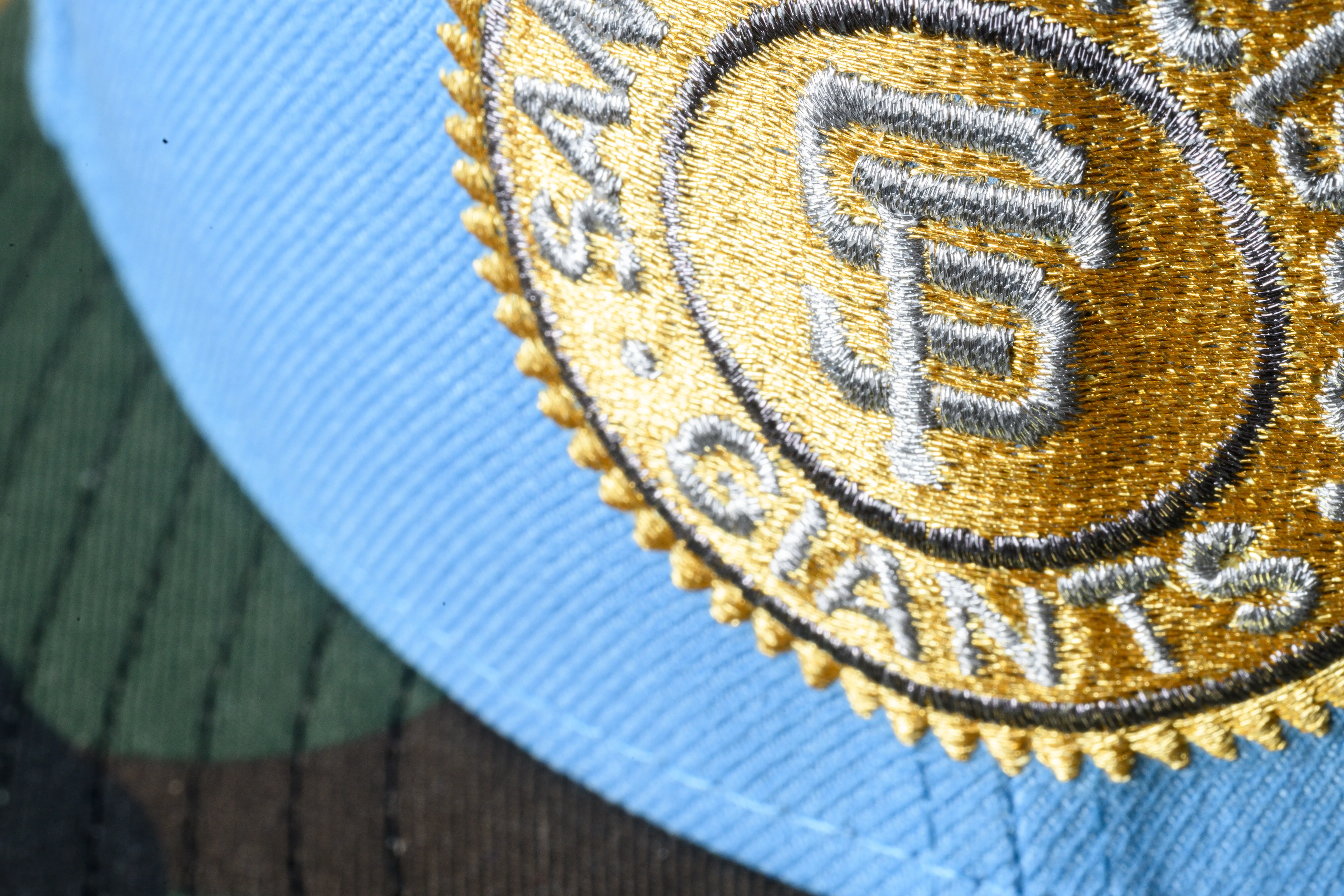 NEW ERA "STREET FAM" SAN FRANCISCO GIANTS FITTED HAT (SKY BLUE/WOODLAND CAMO) - Image 5