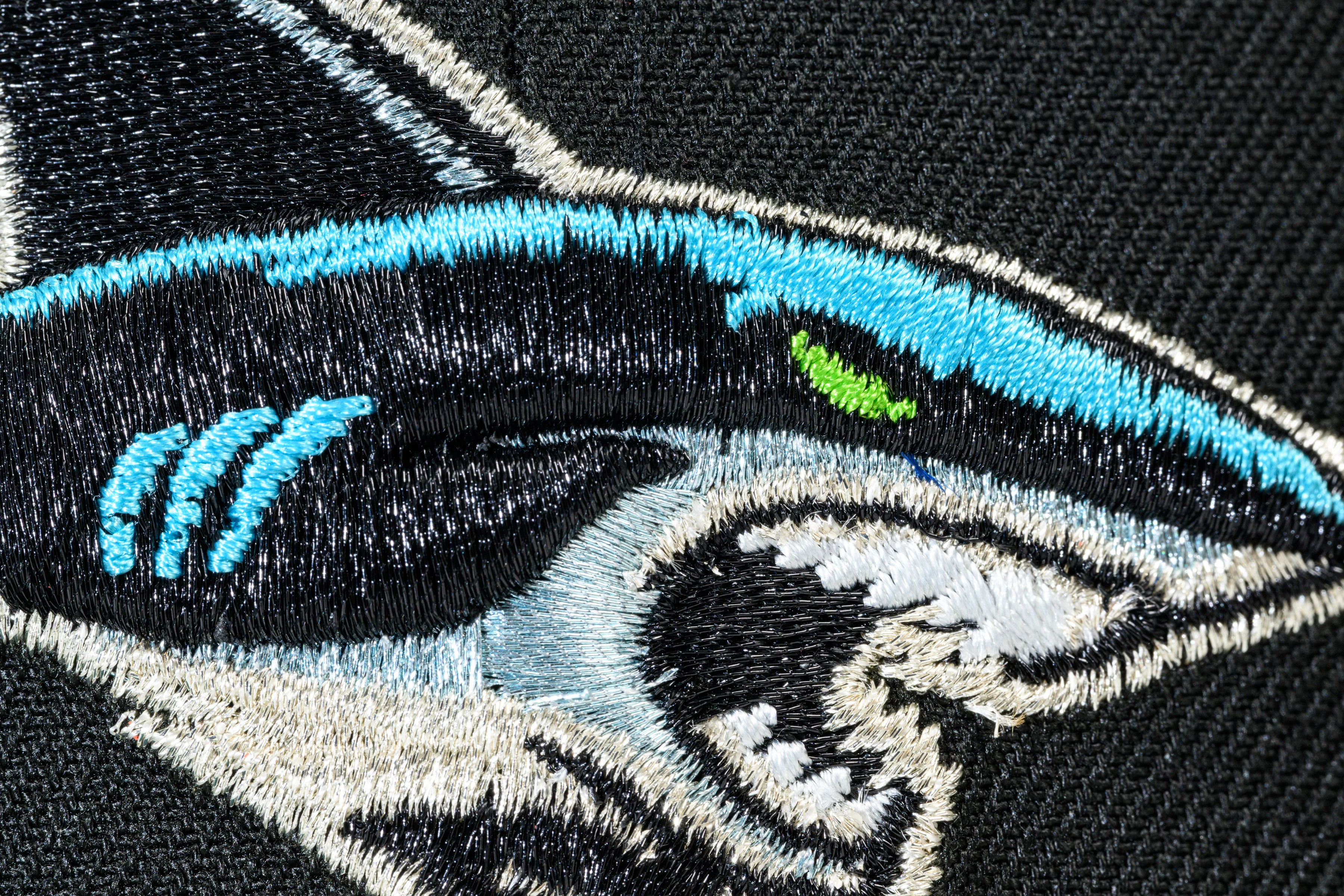 NEW ERA "STREETX” SAN JOSE SHARKS FITTED HAT (BLACK/SPARKLING GRAPE/DARK GREEN) - Image 9
