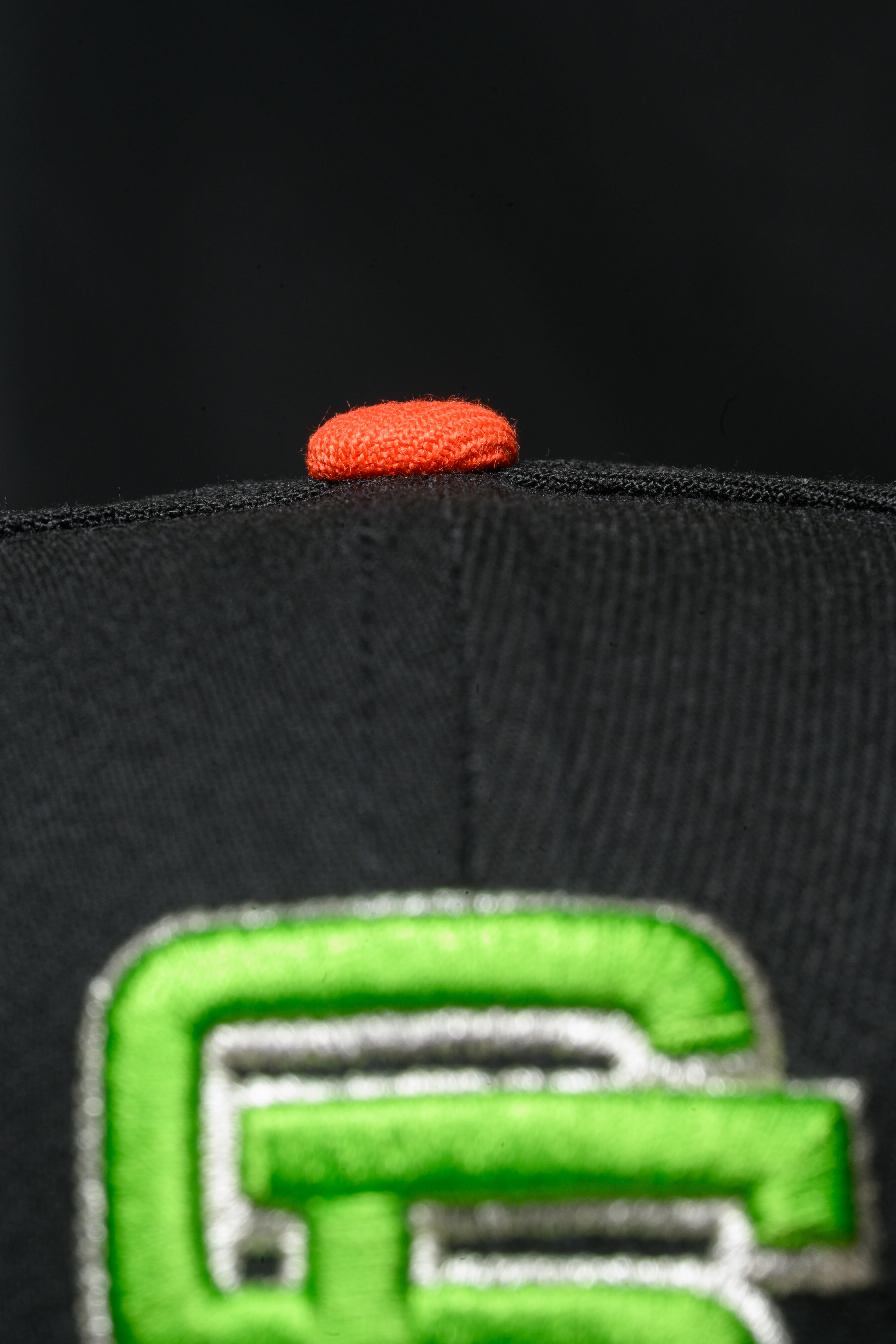 NEW ERA "SUTTER STREET" SAN FRANCISCO GIANTS FITTED HAT (BLACK/GREEN) - Image 4