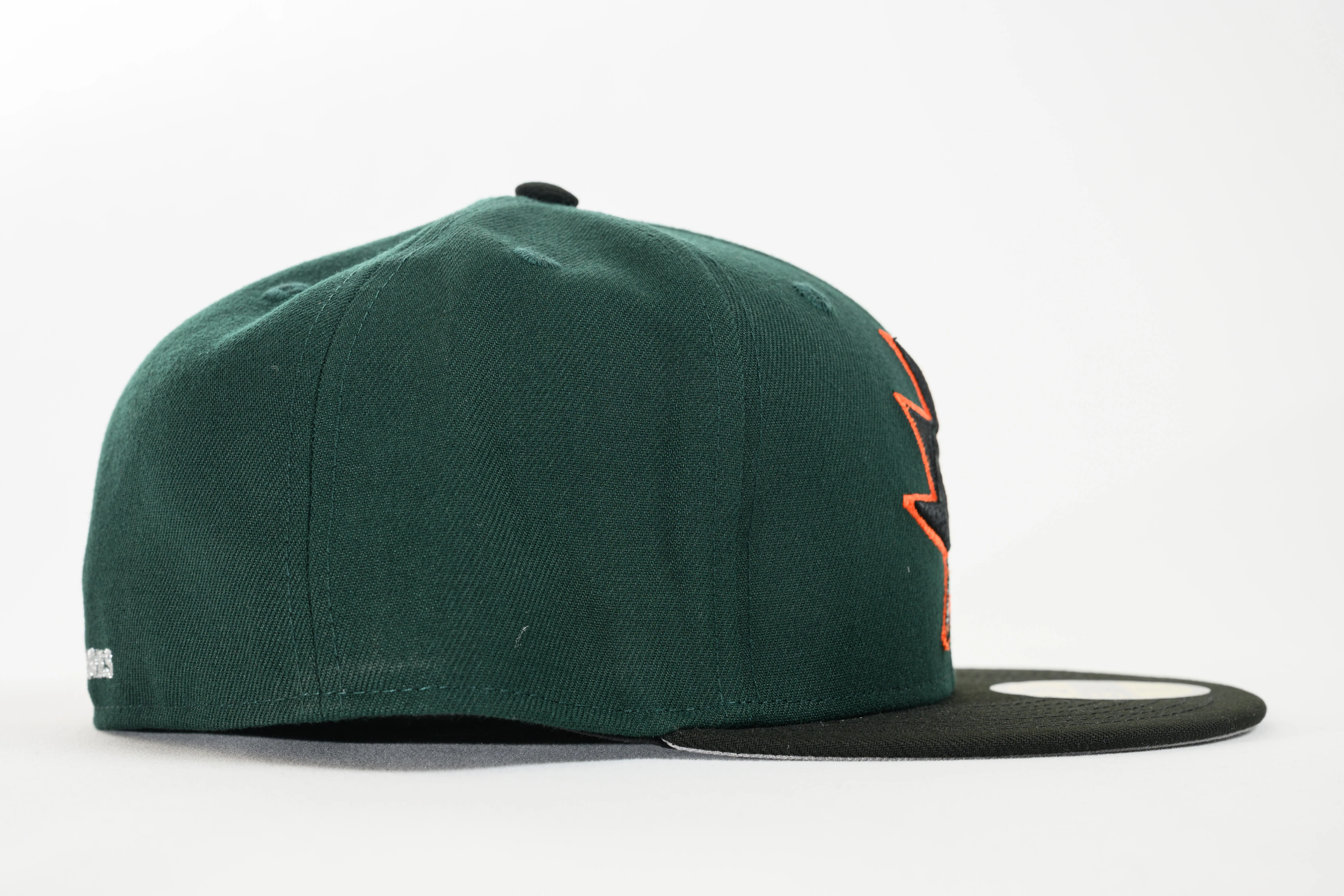 NEW ERA "SWAMP SHARKS" SAN JOSE SHARKS (DARK GREEN/BLACK) - Image 6