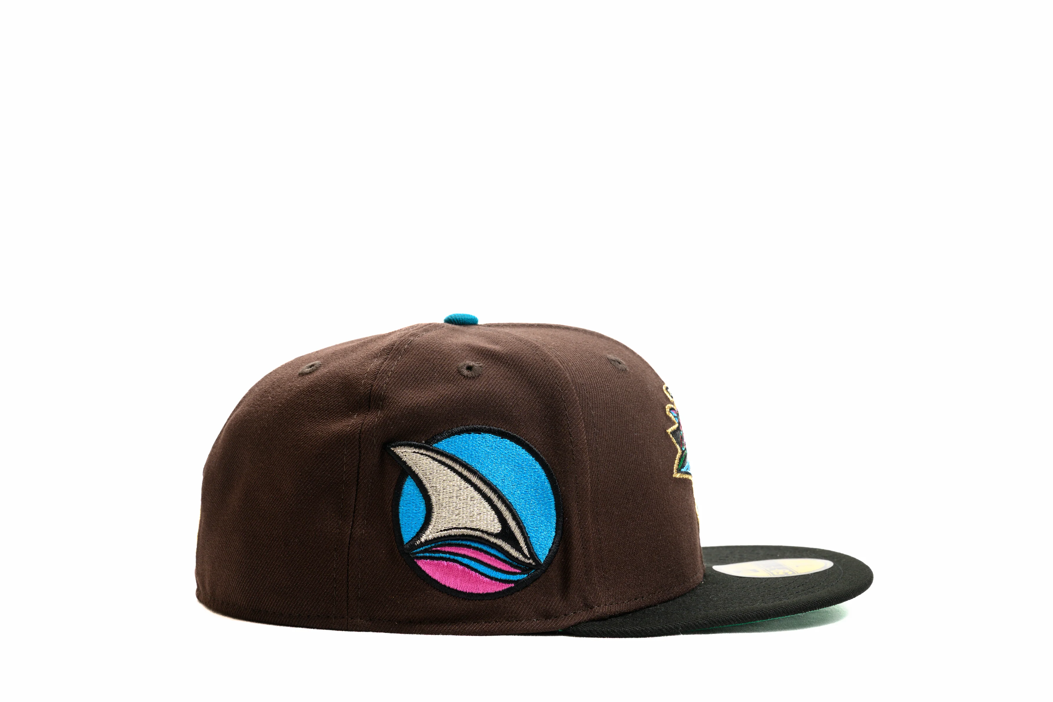 NEW ERA "T AND C" SAN JOSE SHARKS FITTED HAT (BROWN/BLACK) - Image 6