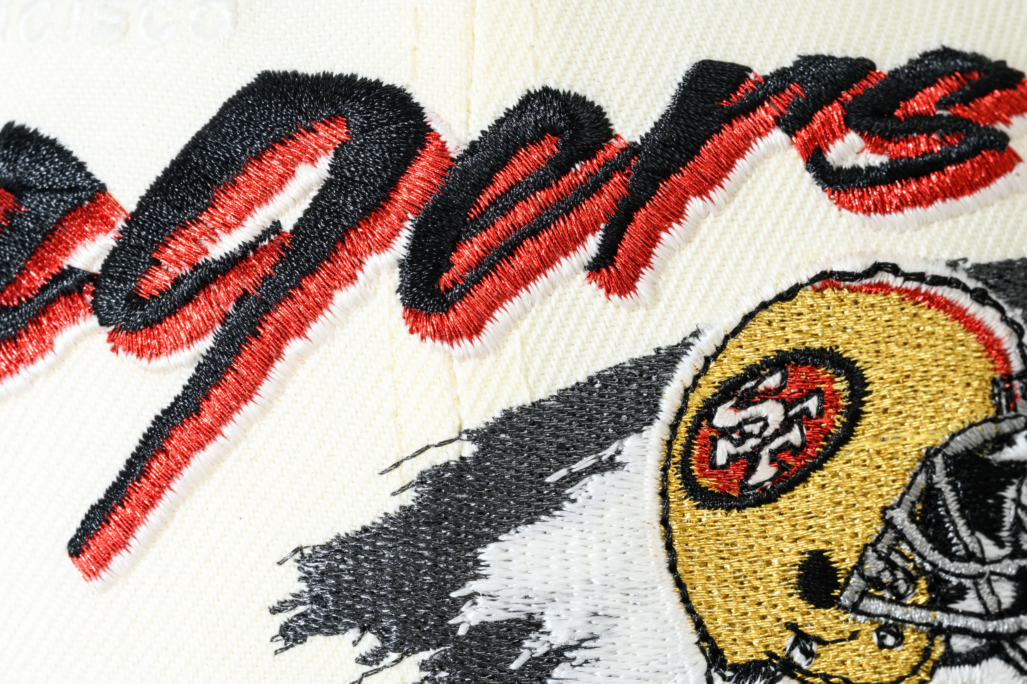 ***PRE-ORDER*** NEW ERA "T.O.” SAN FRANCISCO 49ERS FITTED HAT (CHROME WHITE/BLACK) - Image 11