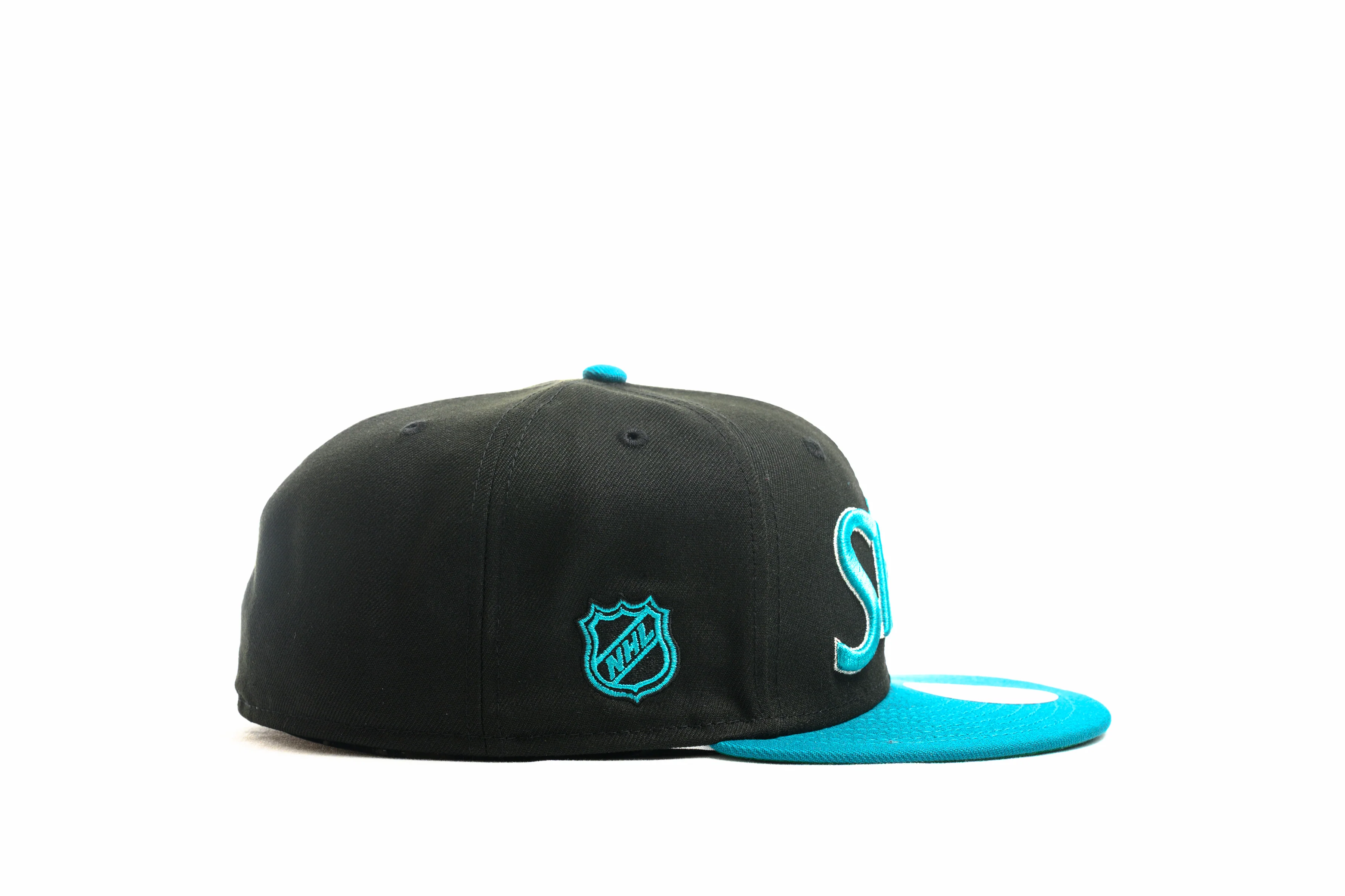NEW ERA "TEAM SCRIPT" SAN JOSE SHARKS FITTED HAT (BLACK/TEAL) - Image 3