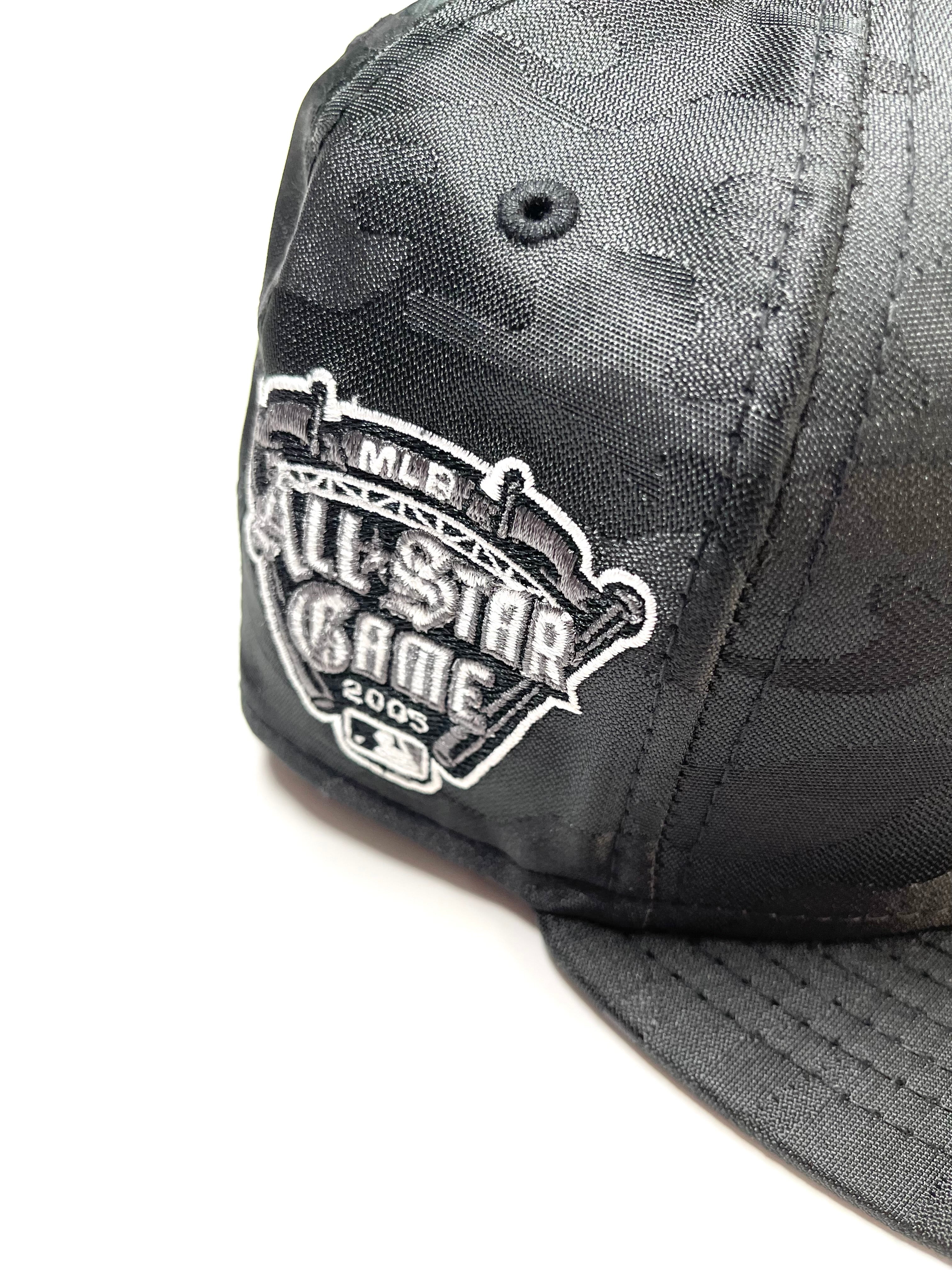 NEW ERA "TONAL TIGERS” DETROIT TIGERS FITTED HAT (BLACK TONAL CAMO) - Image 2