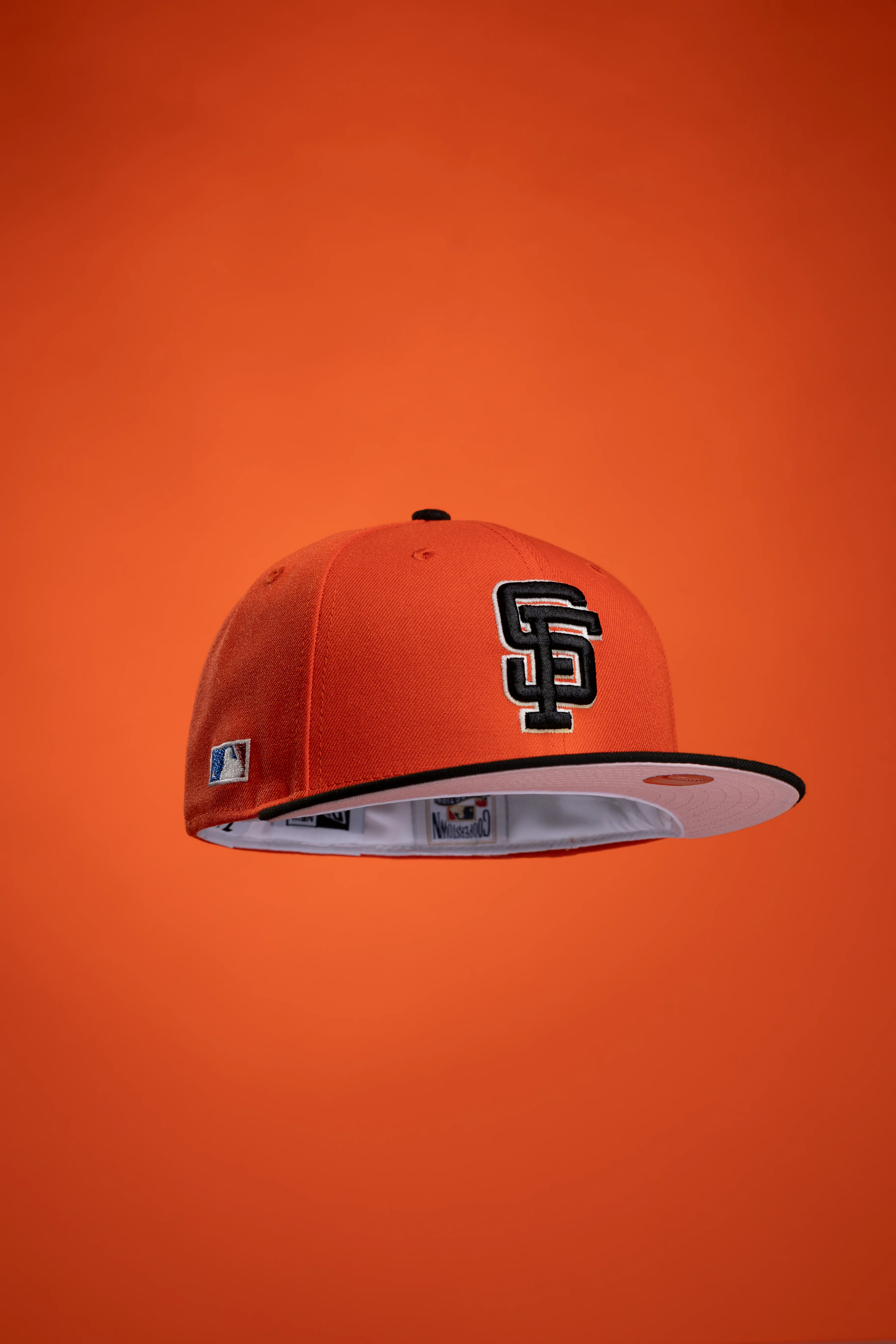 NEW ERA “TURF PINKY" SF GIANTS FITTED HAT (ORANGE/BLACK)