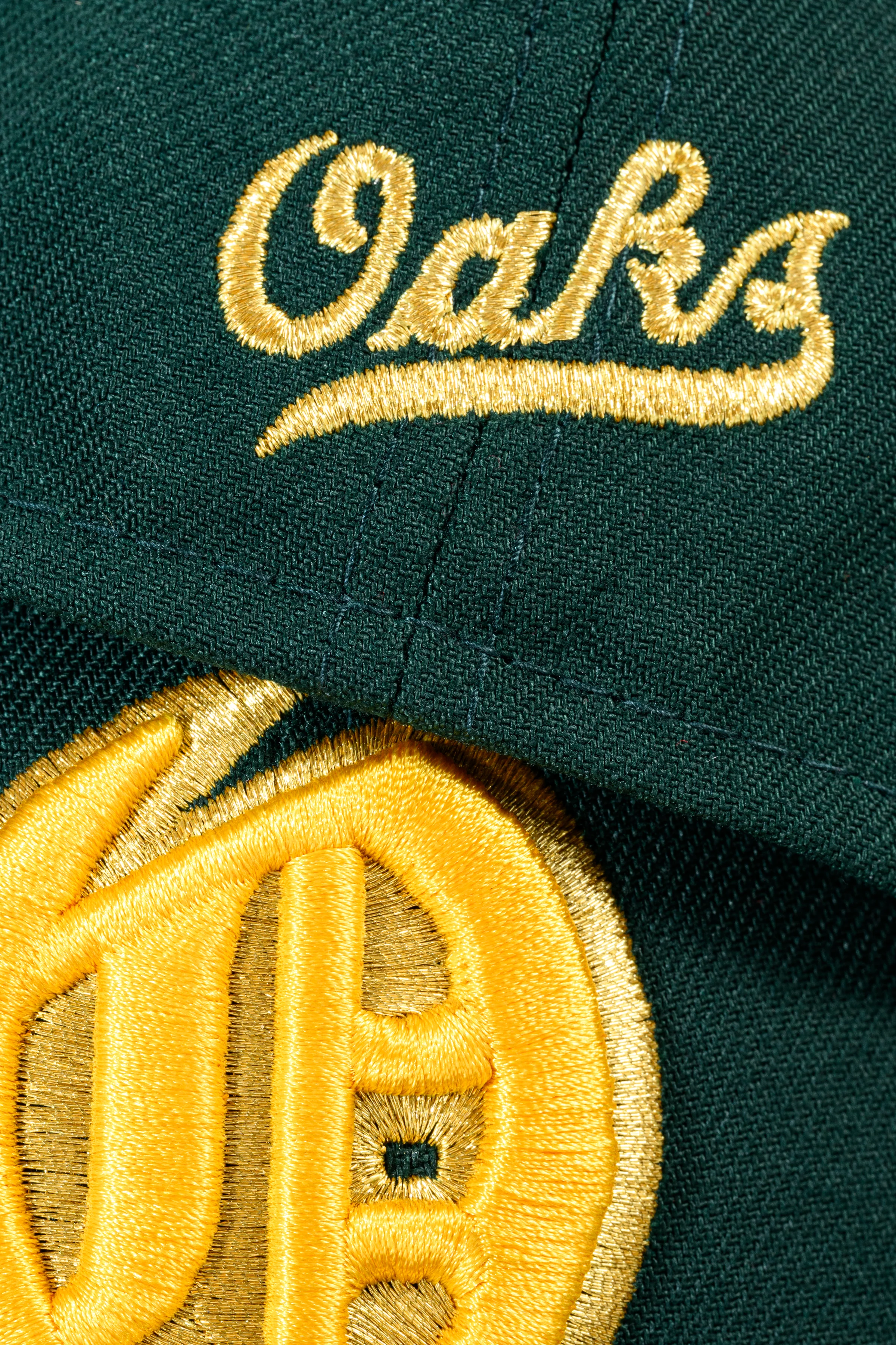 NEW ERA "U OF OAKLAND" OAKLAND OAKS FITTED HAT (DARK GREEN/YELLOW) - Image 10
