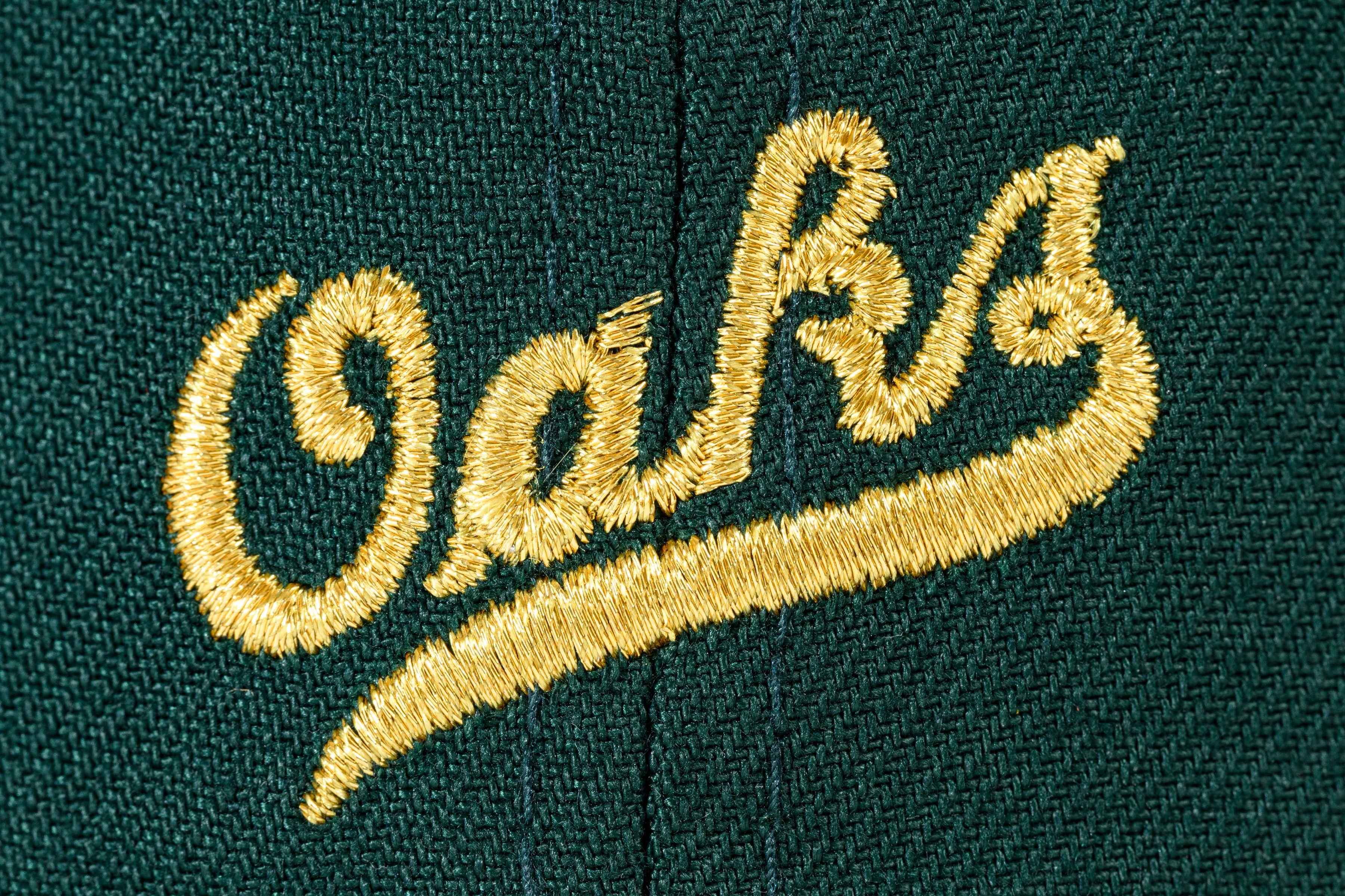 NEW ERA "U OF OAKLAND" OAKLAND OAKS FITTED HAT (DARK GREEN/YELLOW) - Image 3