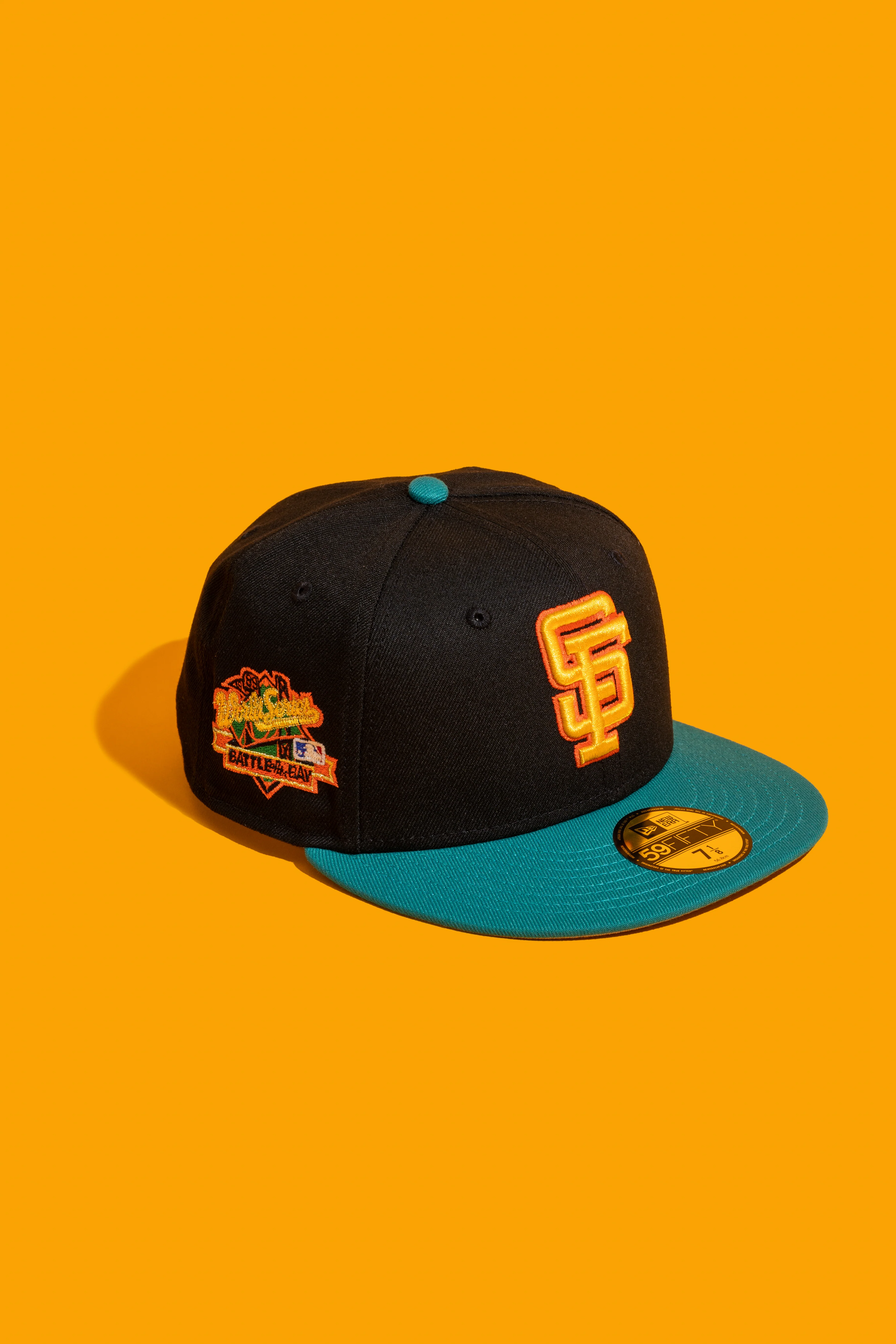 NEW ERA “UPPER DECK" SF GIANTS FITTED HAT (GREEN/BLACK)