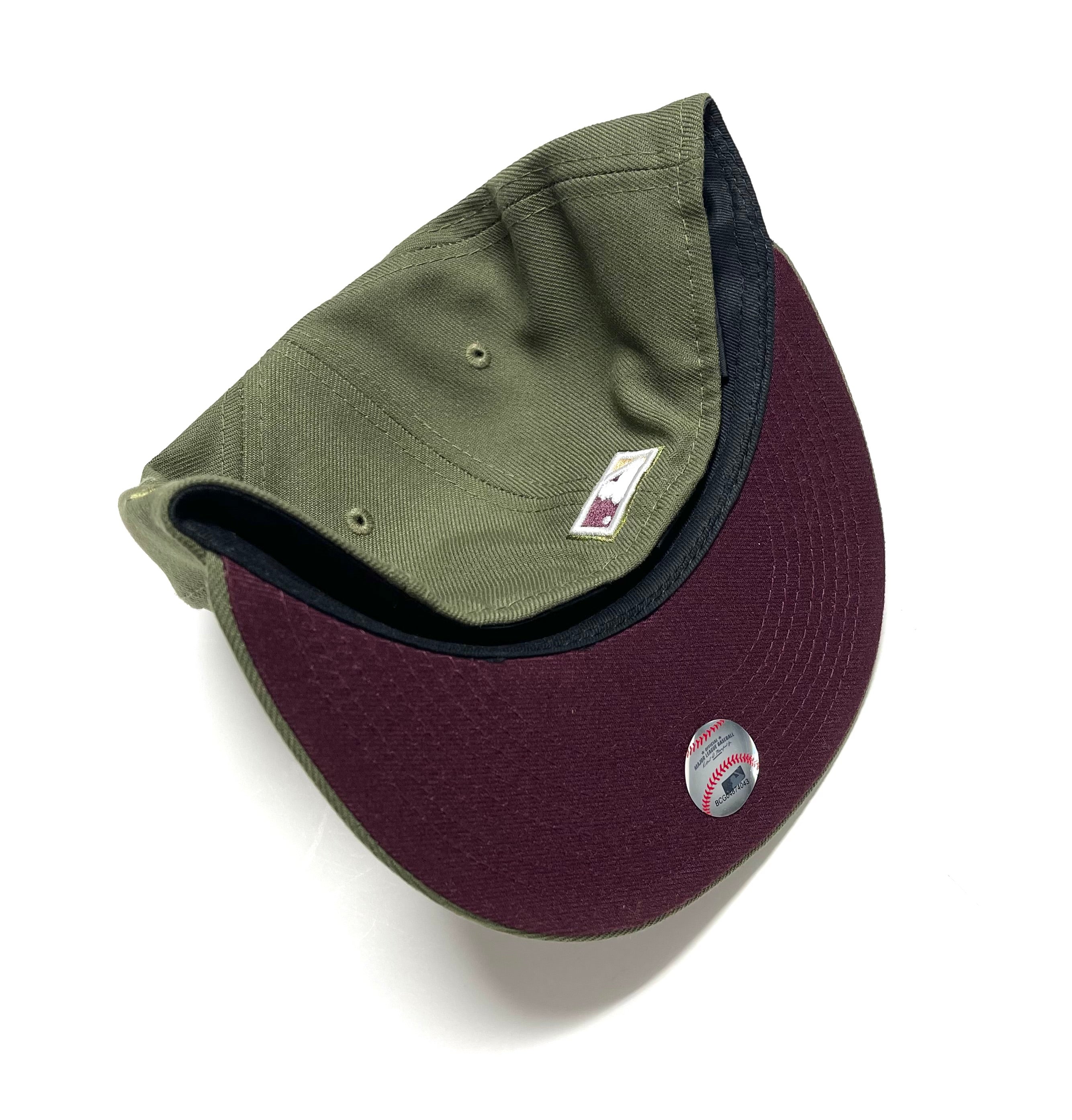 NEW ERA “WINE COUNTRY” CHICAGO CUBS FITTED HAT (OLIVE GREEN/MAROON) - Image 2