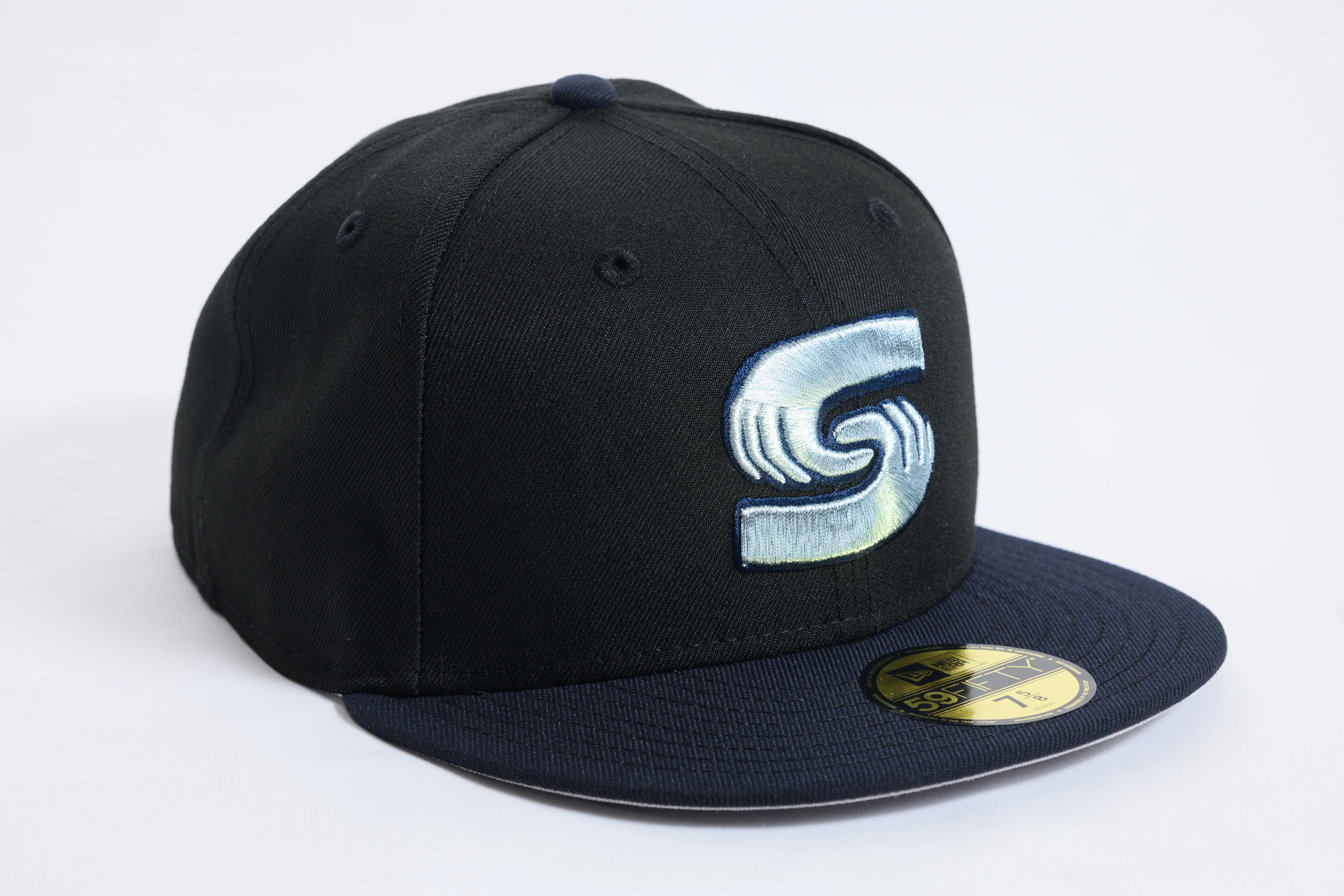 NEW ERA X SFC "DAPS" FITTED HAT (BLACK/NAVY)