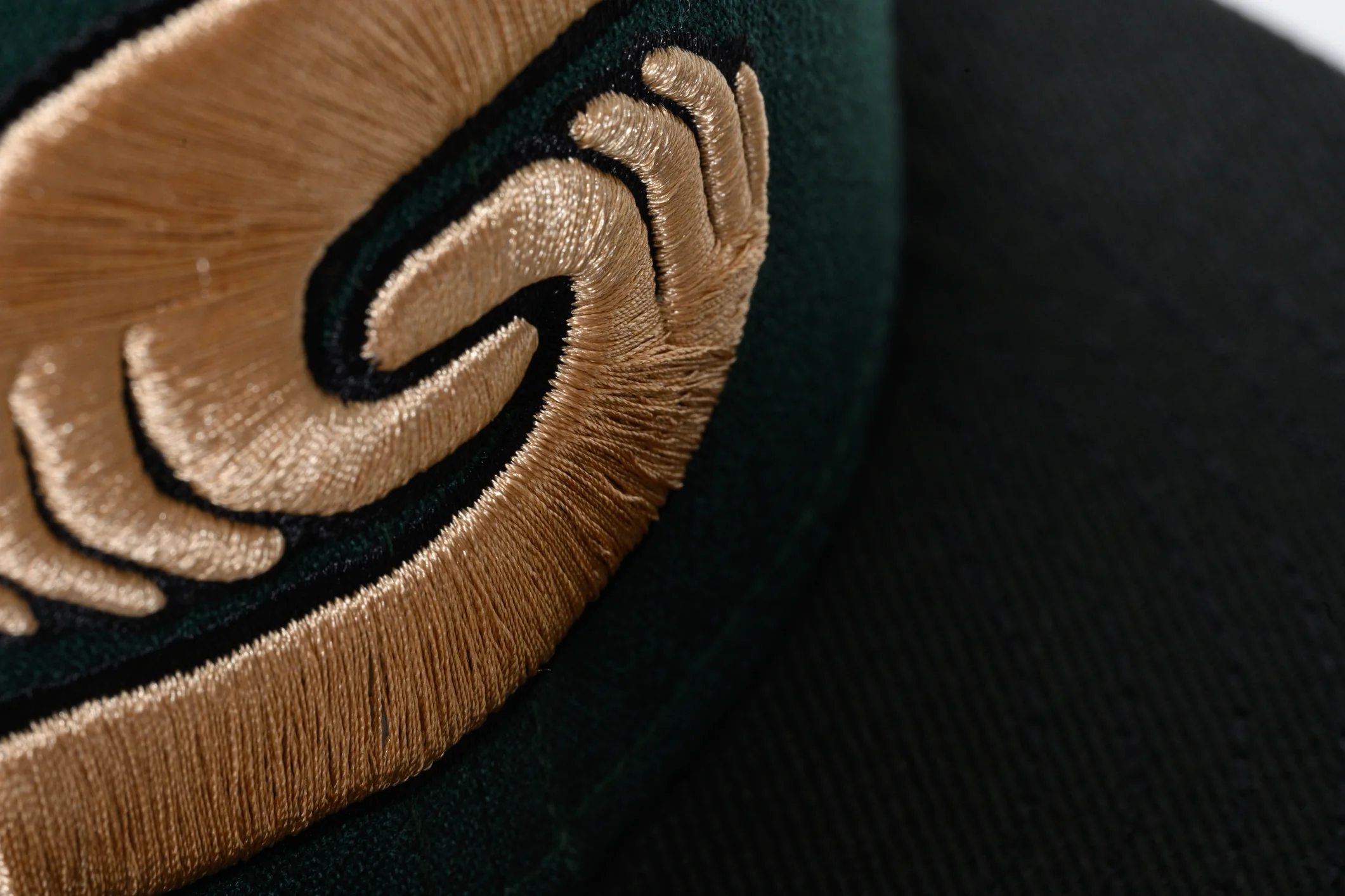 NEW ERA X SFC "DAPS" FITTED HAT (DARK GREEN/BLACK) - Image 6
