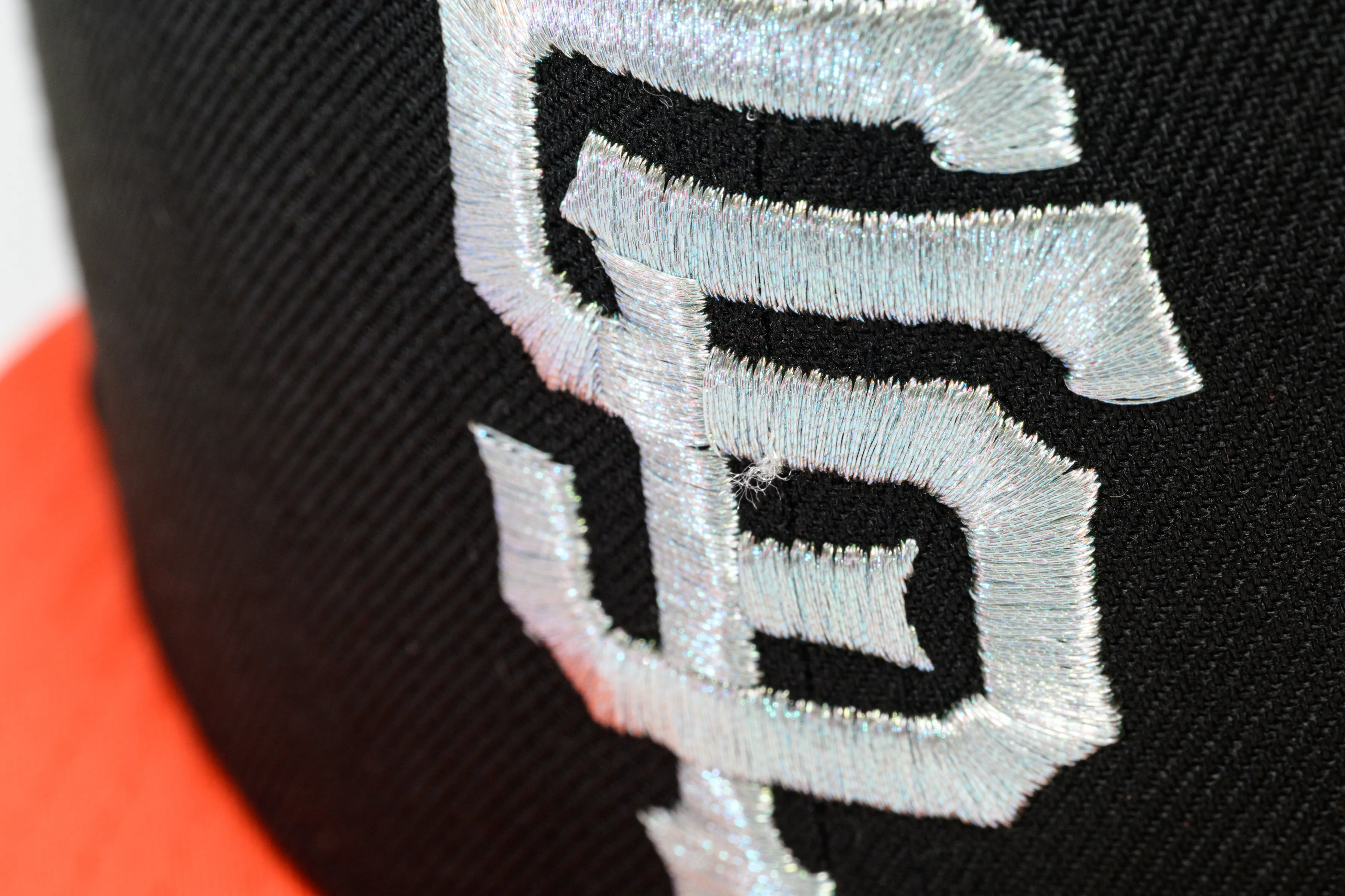 NEW ERA "CAIN” SAN FRANCISCO GIANTS FITTED HAT (BLACK/ORANGE/CHROME) - Image 6
