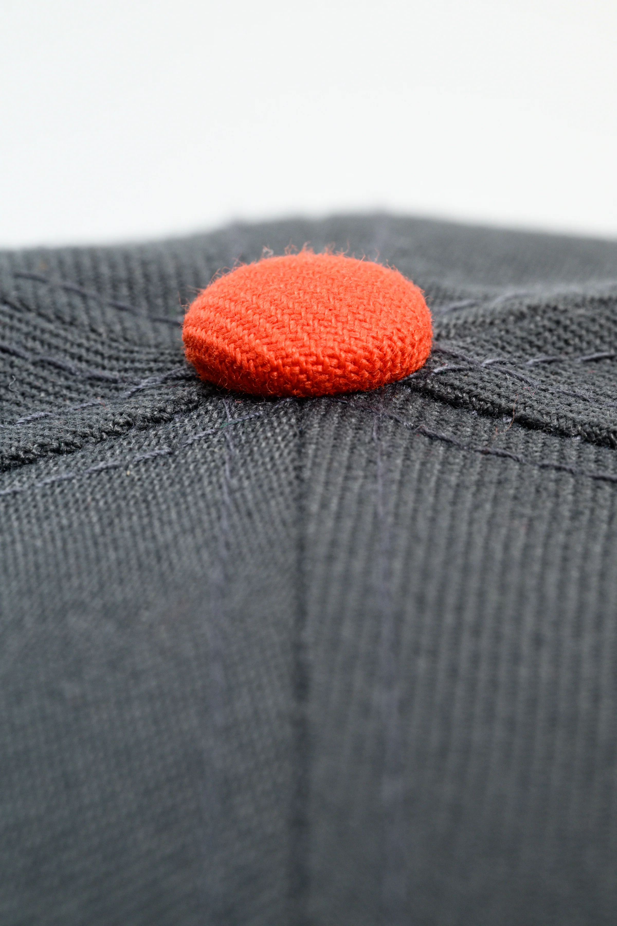 NEW ERA "SUNSET DISTRICT” SAN FRANCISCO SEALS FITTED HAT (DARK GRAPHITE/BLACK/ORANGE) - Image 3