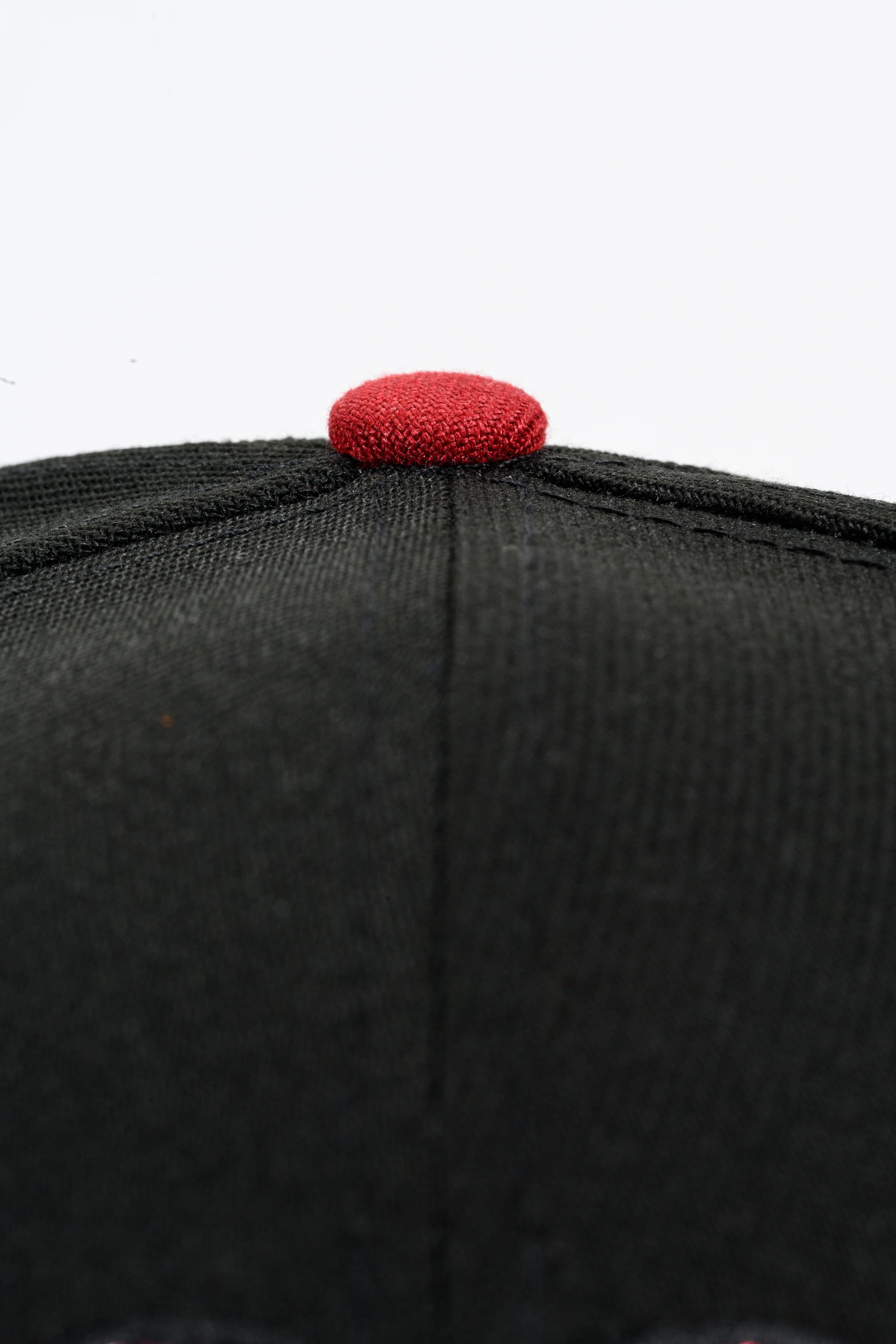 SFC X CHICANO ELECTRIC "CORAZON" FITTED HAT (BLACK/RED) - Image 5