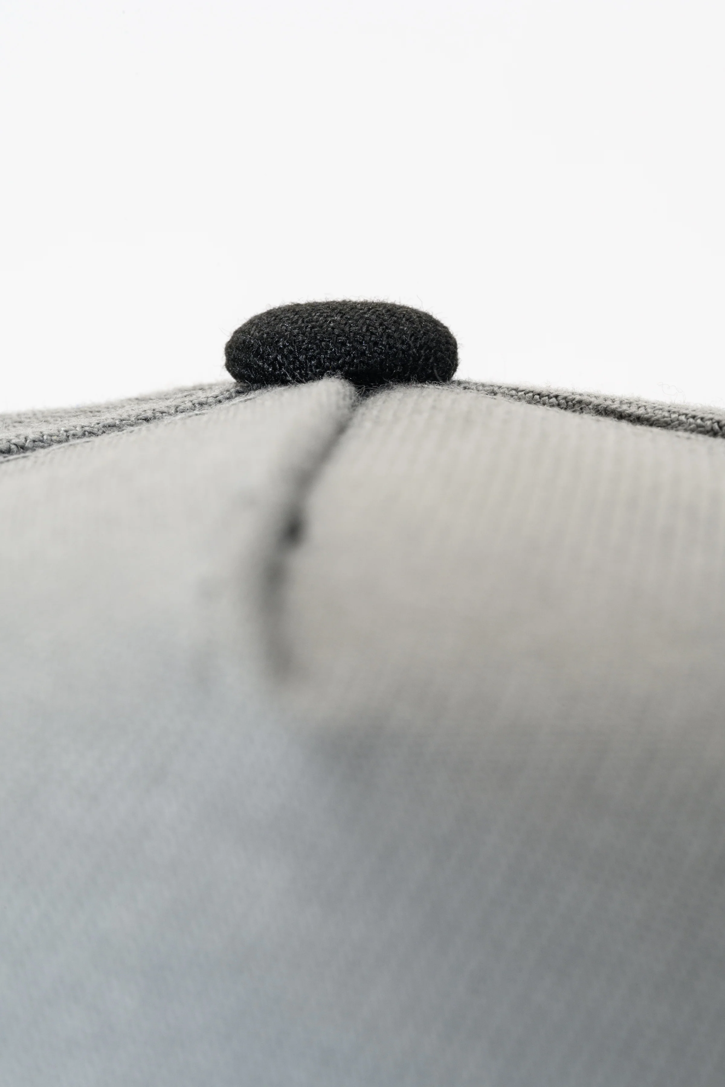 SFC X NEW ERA "OLD E" 9FORTY A-FRAME SNAPBACK (GREY/BLACK) - Image 6