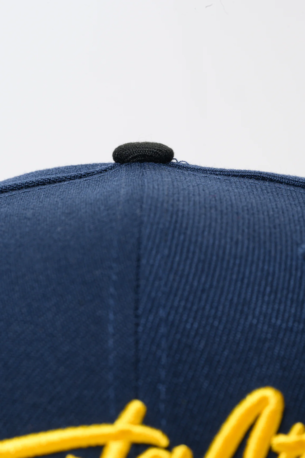 SFC X NEW ERA "SANTA CRUZ SCRIPT" SNAPBACK (NAVY/BLACK) - Image 4