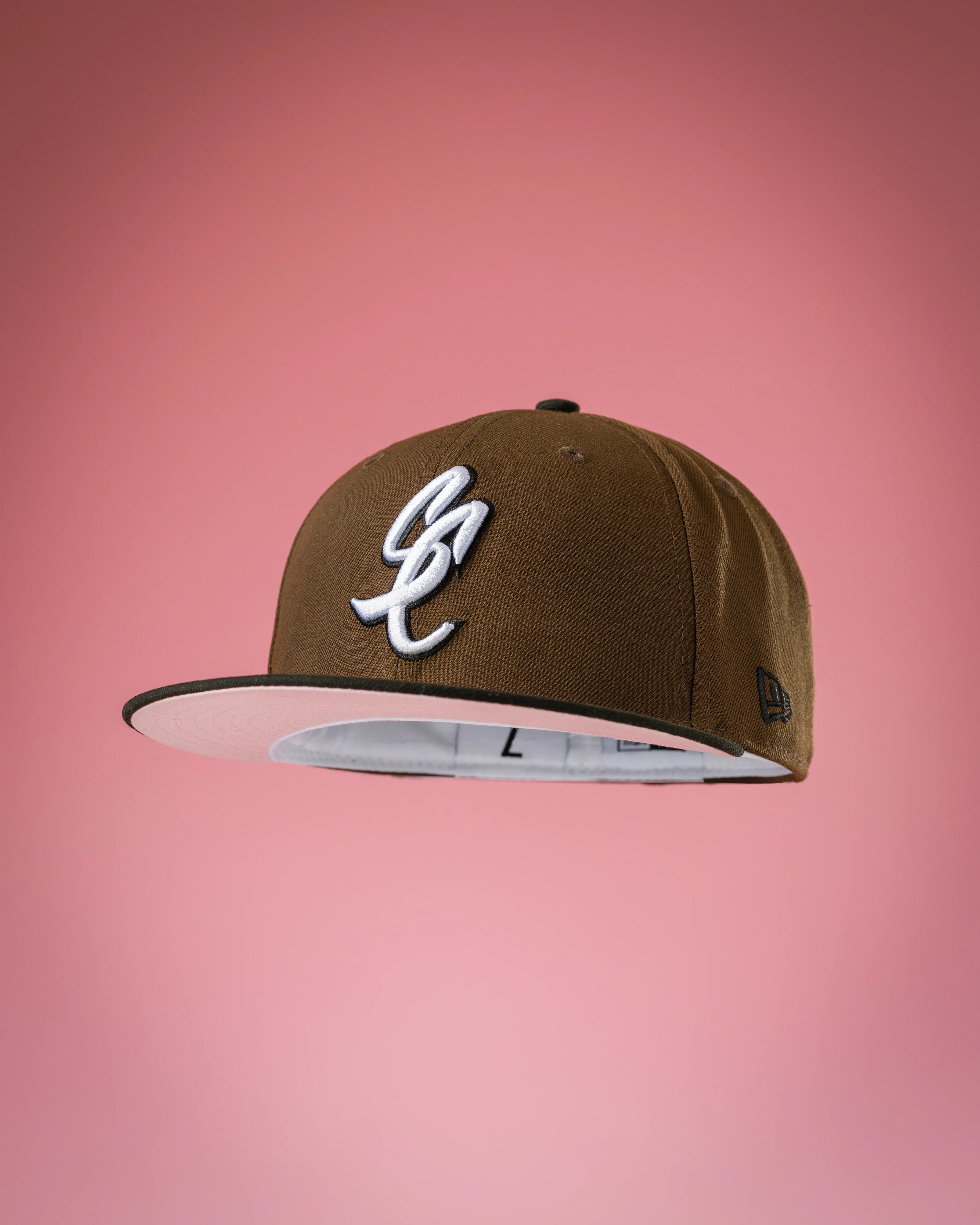 SFC X NEW ERA "SC SCRIPT 2.0" FITTED HAT (NEOPOLITAN)