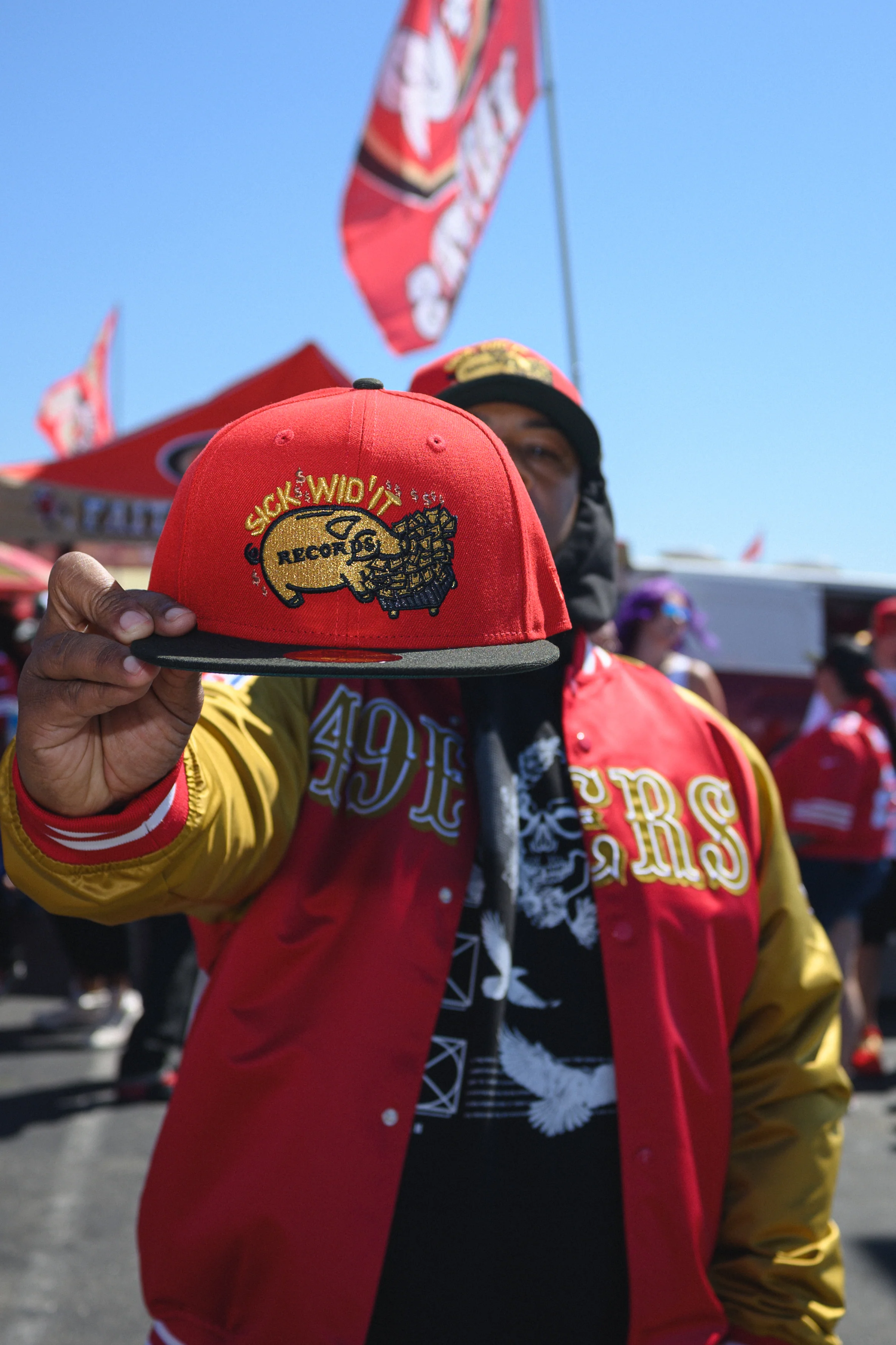 SFC X SICK WID IT RECORDS "40-NINER" NEW ERA FITTED HAT (RED/BLACK) - Image 9